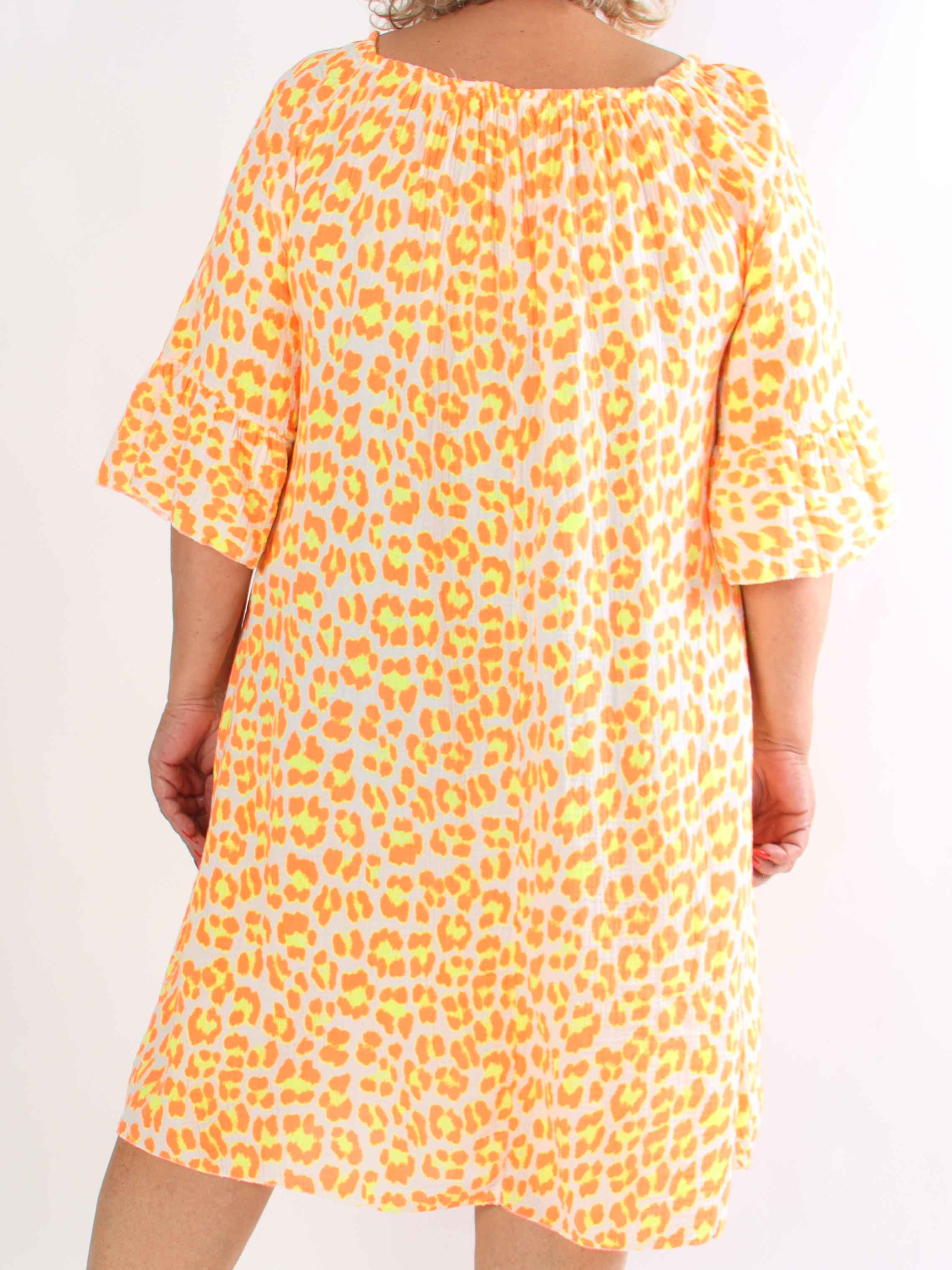 Antonella - Plus size kjole i blødt bomuldsbæk og bølge stof med et fint leoprint