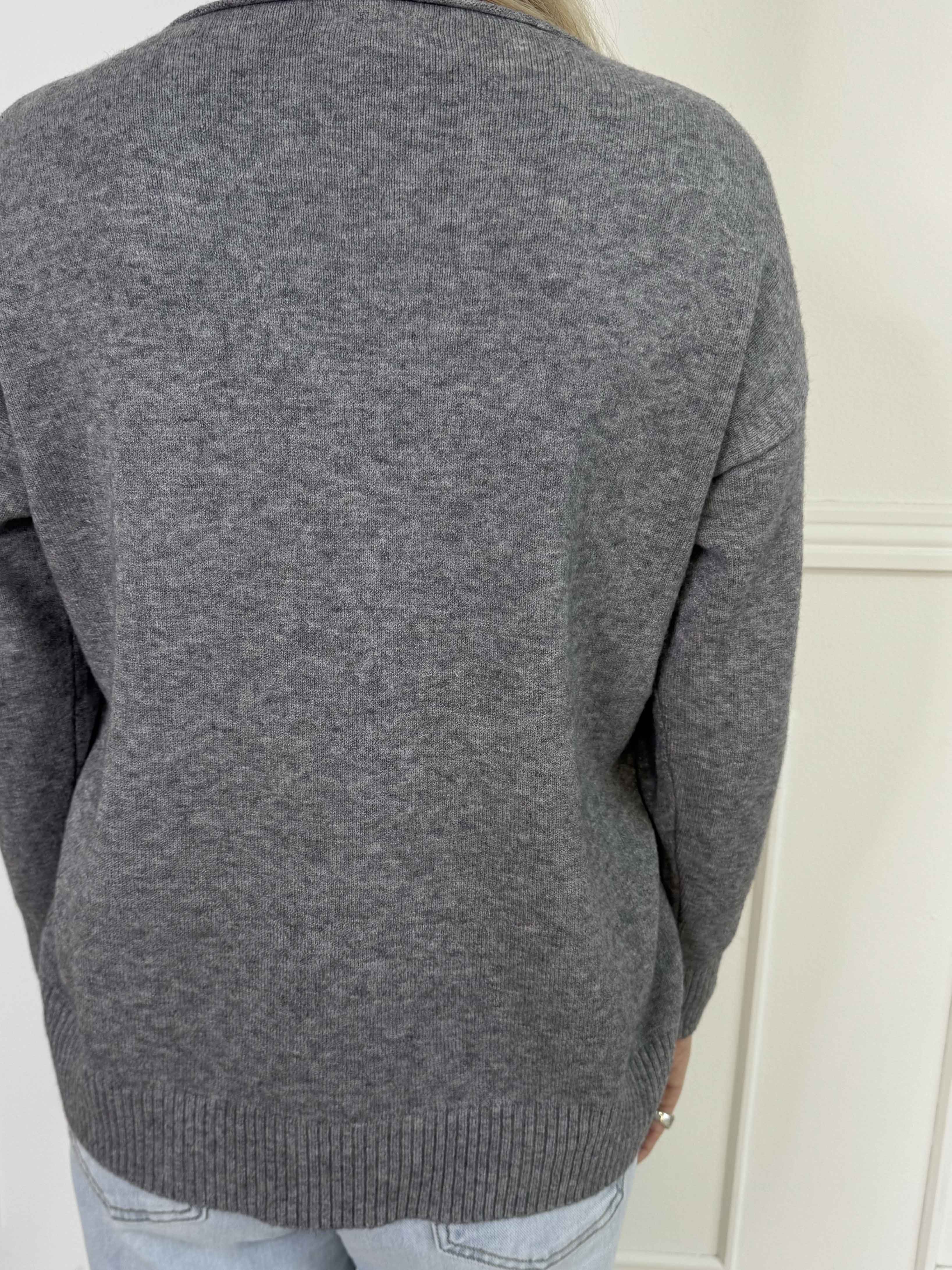 Cajsa - Mega blød strikbluse med fine similisten