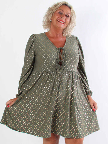 Cersei Gold Check - Plus size babydoll kjole med guldprint og sløjfer