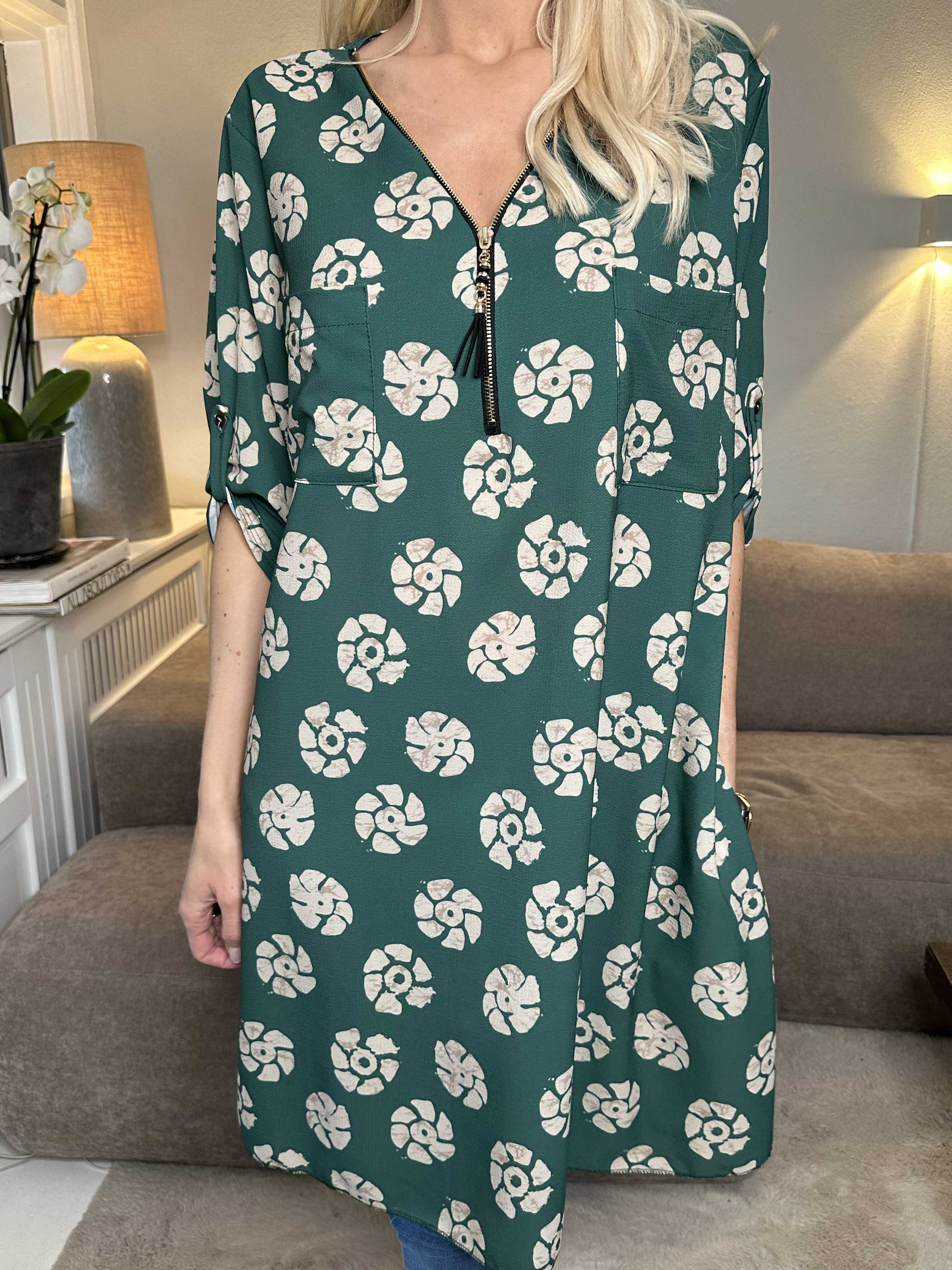 Claudia Print Dress - Tunikaklänning med tryck och dragkedja