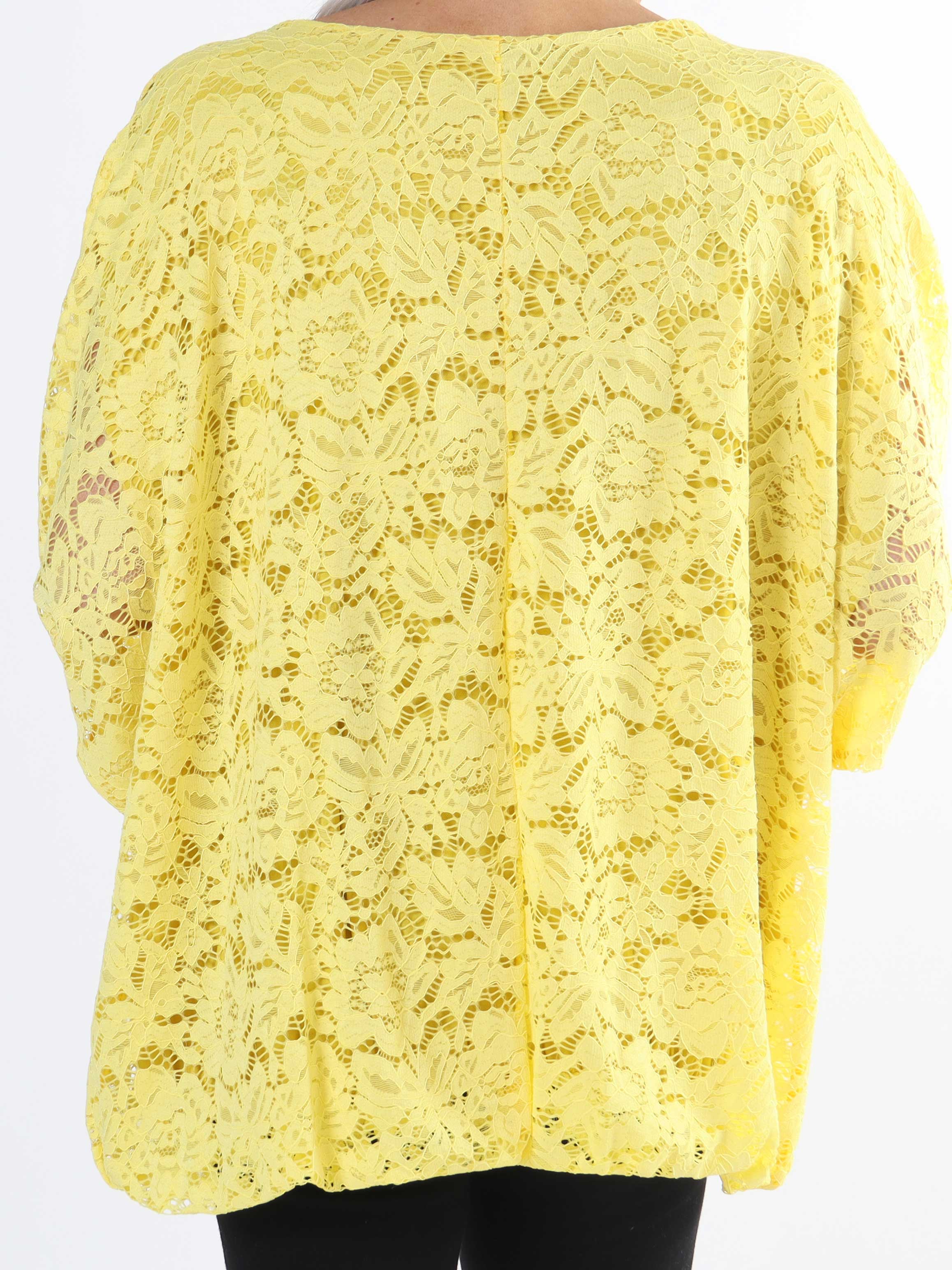 Destiny Lace - Plus size spetsblus med fladdermusärmar