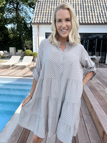 Dotti Short - Klänning med lager på lager-look i viskos