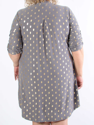 Ebba Gold Long - Elastisk plus size-klänning med guldprickar