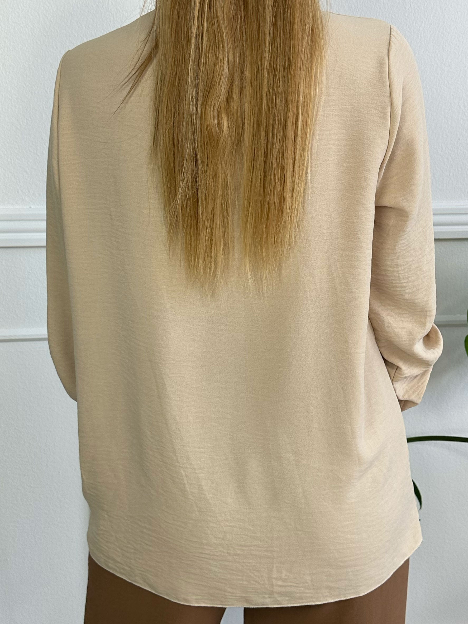 Elly Shirt - Simpel blus med spetskant