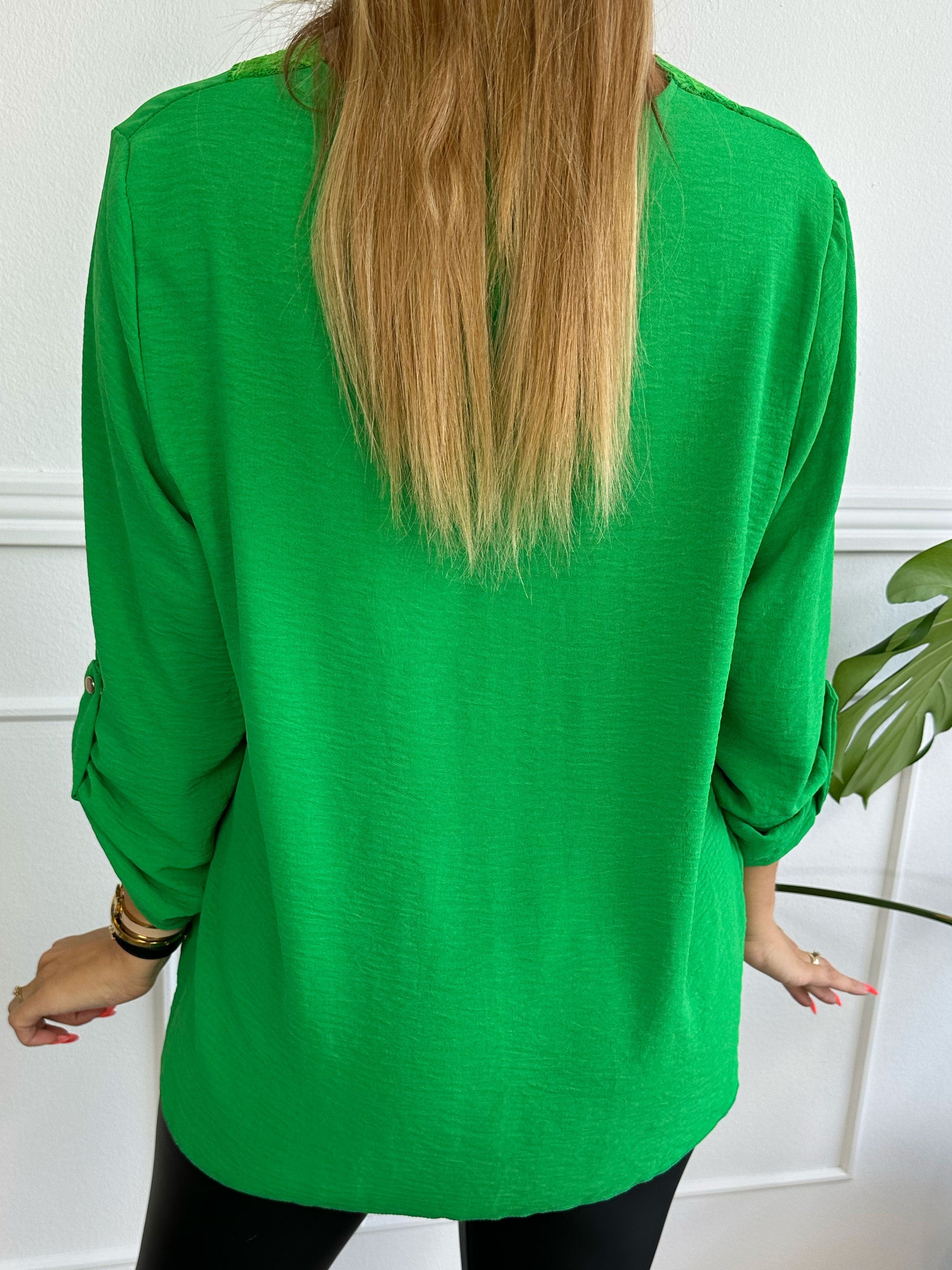 Elly Shirt - Simpel blus med spetskant