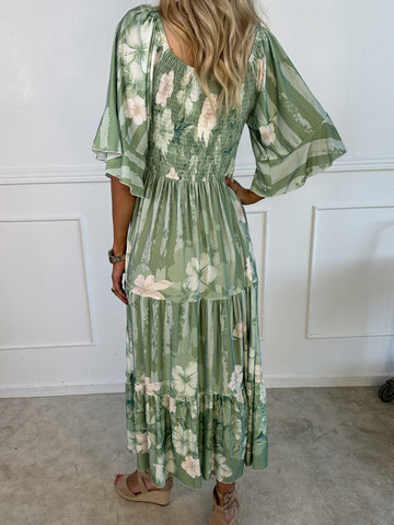 Elna Floral Stripe - Blommig elastisk klänning med smockat bröst