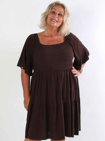 Elna Plain Short - Elastisk plain plus size klänning med resår över bysten