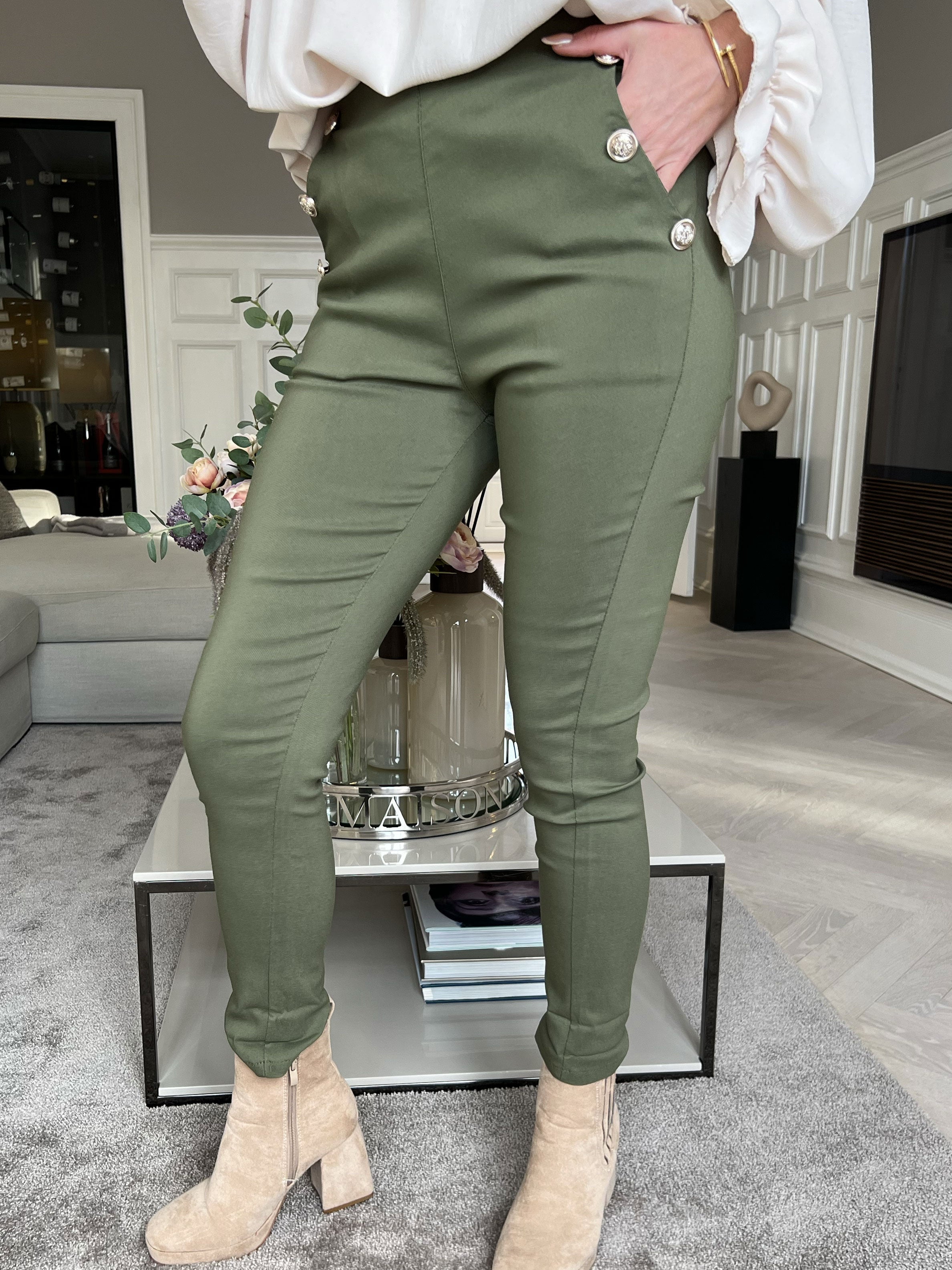 Emma - Leggings med resår i midjan och guldfärgade knappar - Black