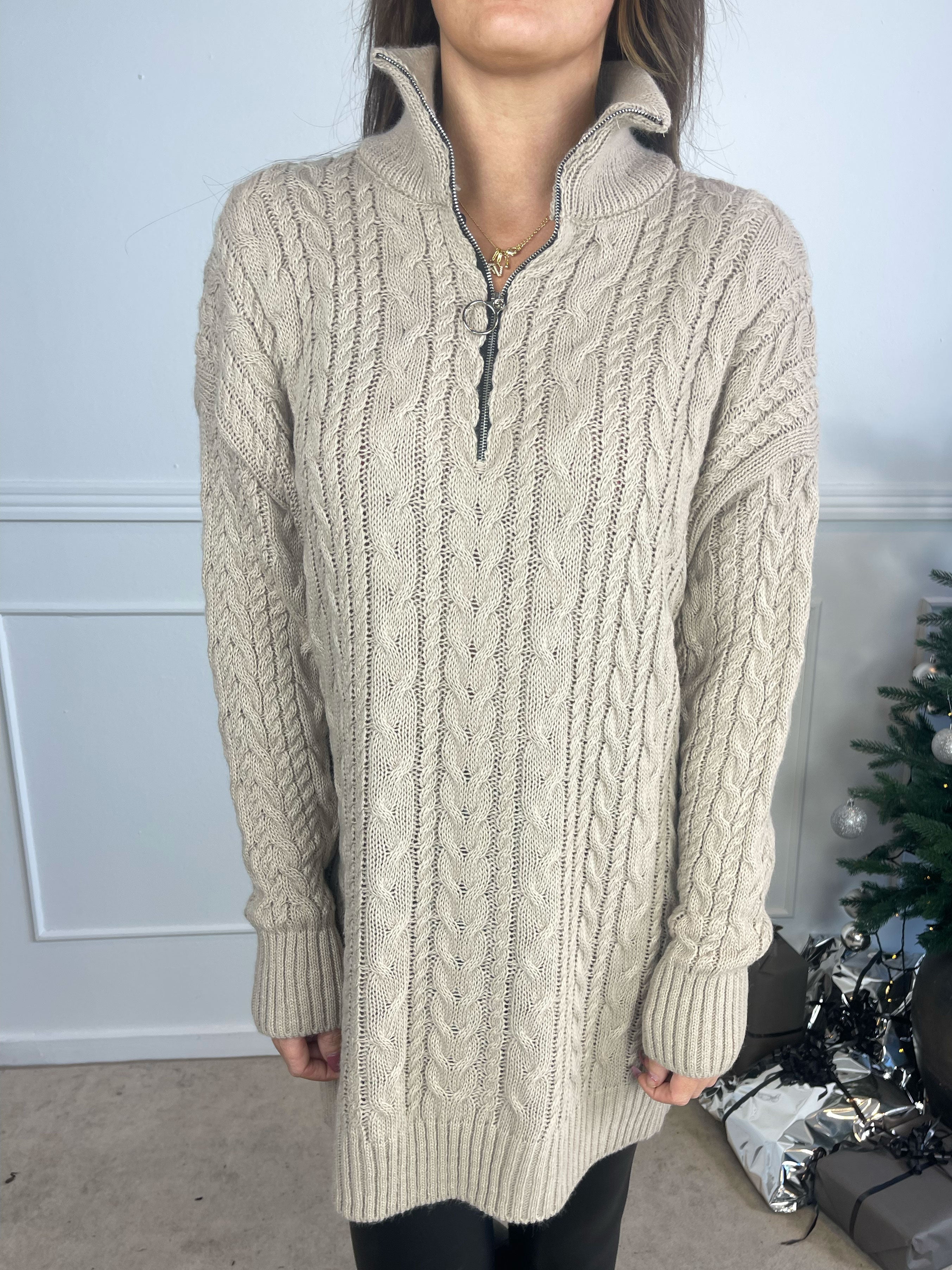 Esly - Kabelstickad tröja med dragkedja