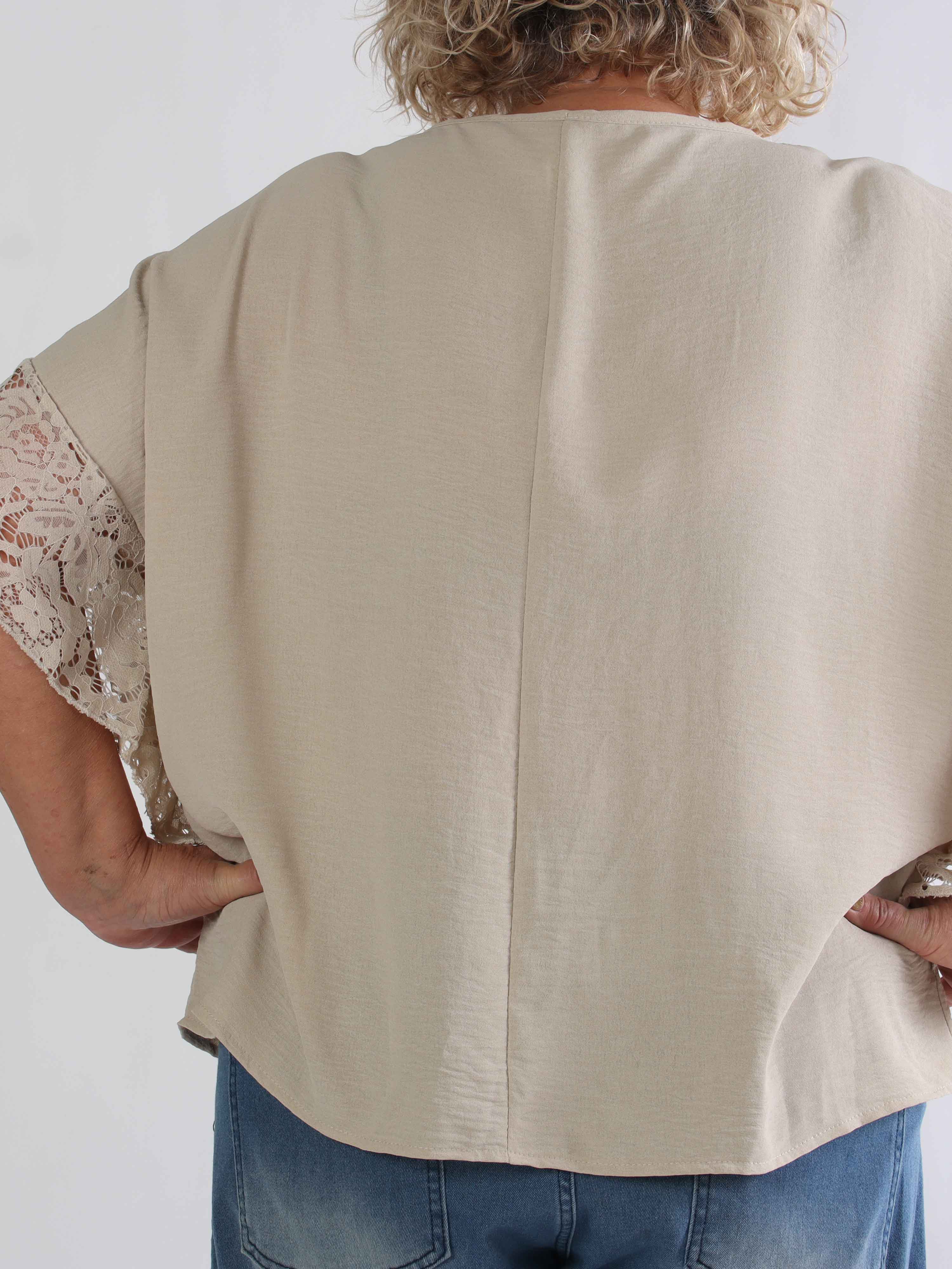 Frazzine Shirt - Plus size tunika i løs pasform med blondekant ved ærmerne