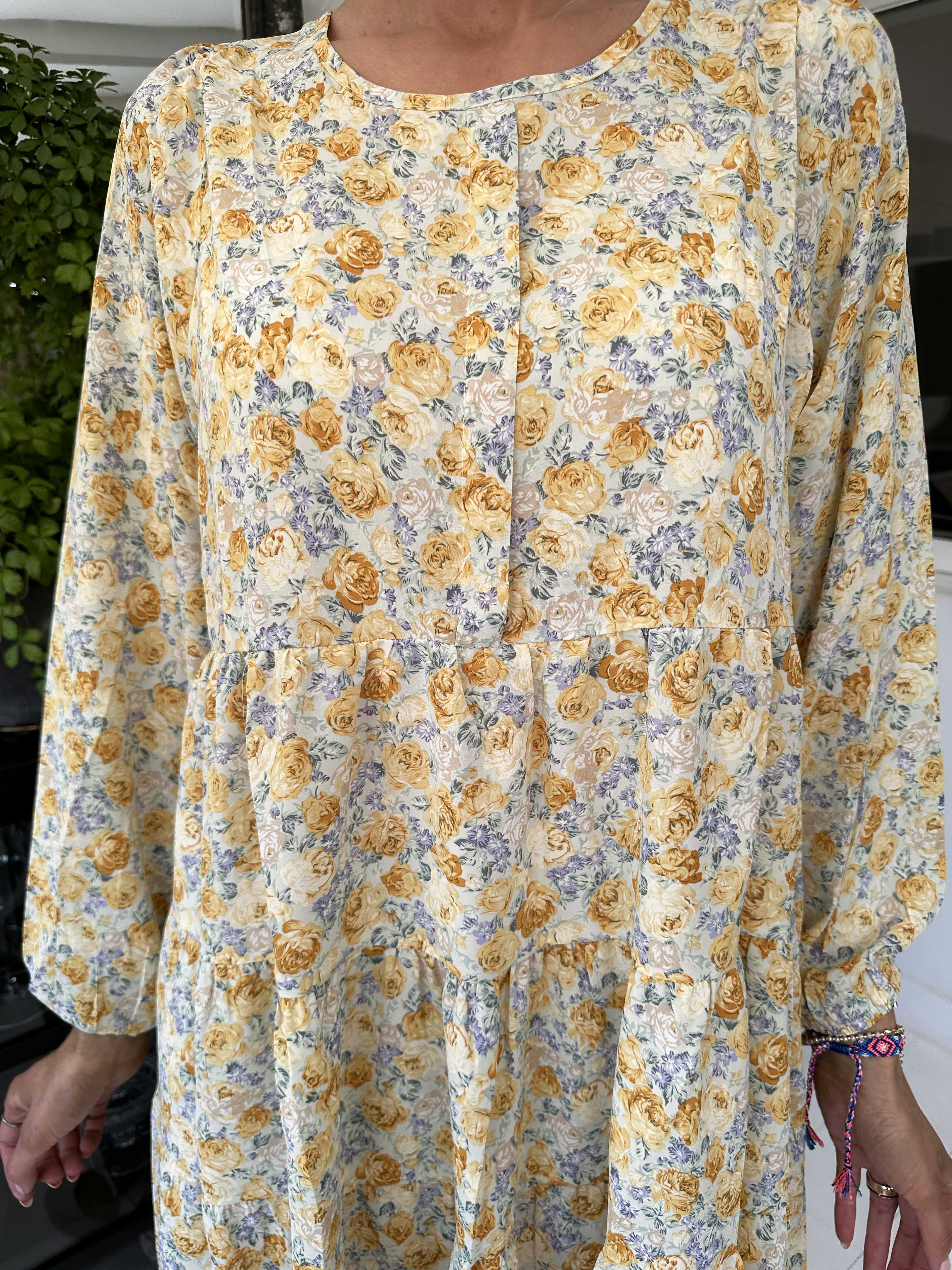 Hannah - Söt blommig klänning med lager på lager look