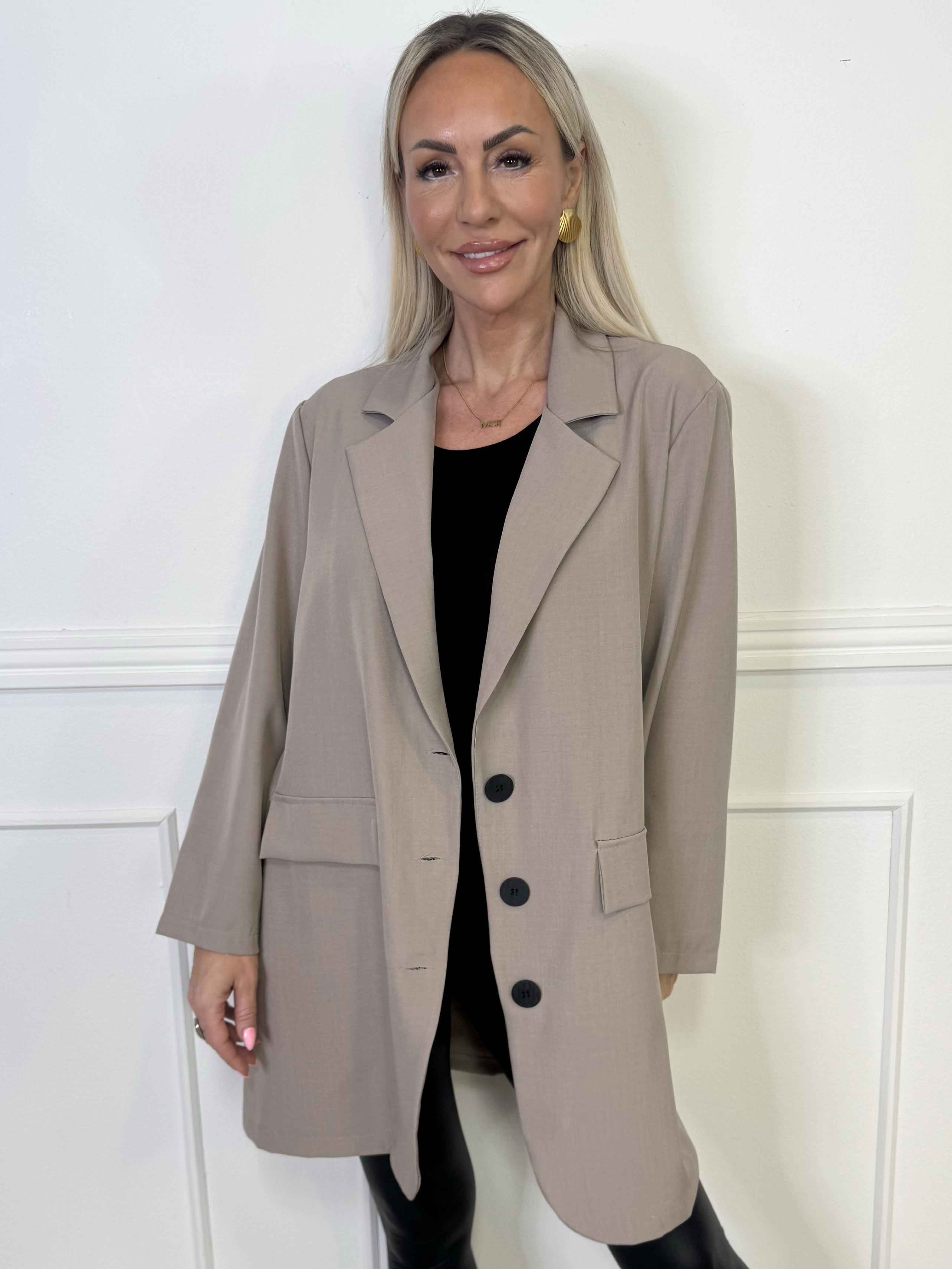 Lanthe Long Plain - Lang ensfarvet blazer