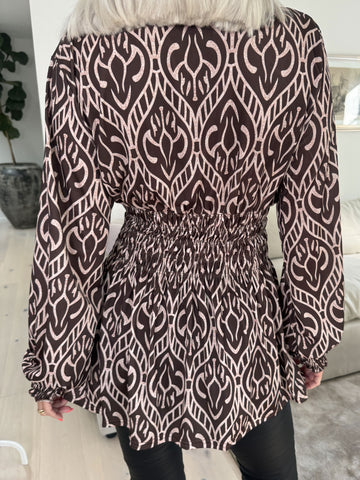 Pams Boho Shirt L/S - Elastisk blus i skrynkelfritt tyg