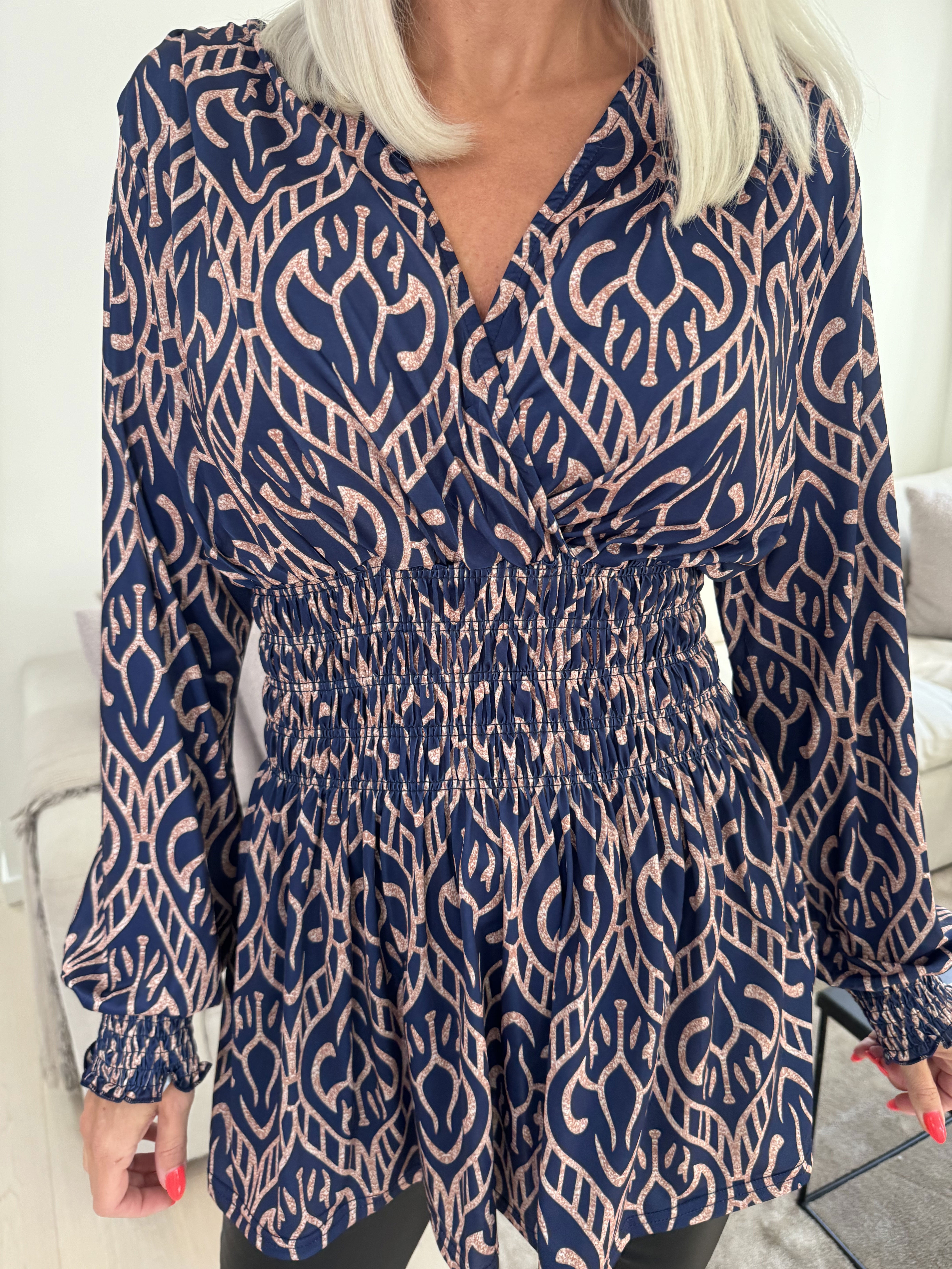 Pams Boho Shirt L/S - Elastisk blus i skrynkelfritt tyg