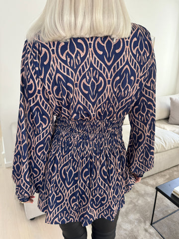 Pams Boho Shirt L/S - Elastisk blus i skrynkelfritt tyg
