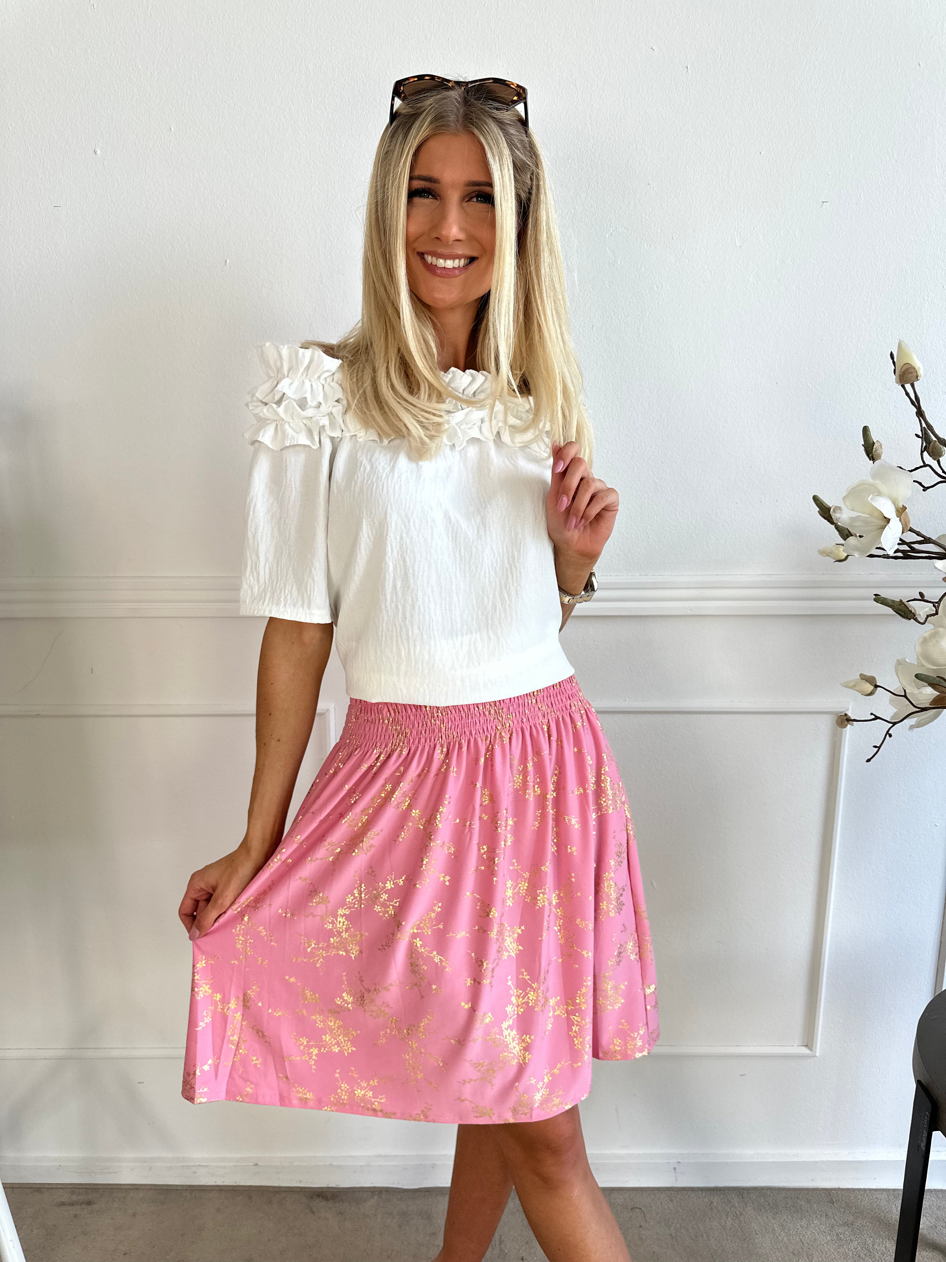 Pams Gold Short Skirt - Kort kjol i stretchigt tyg med fickor