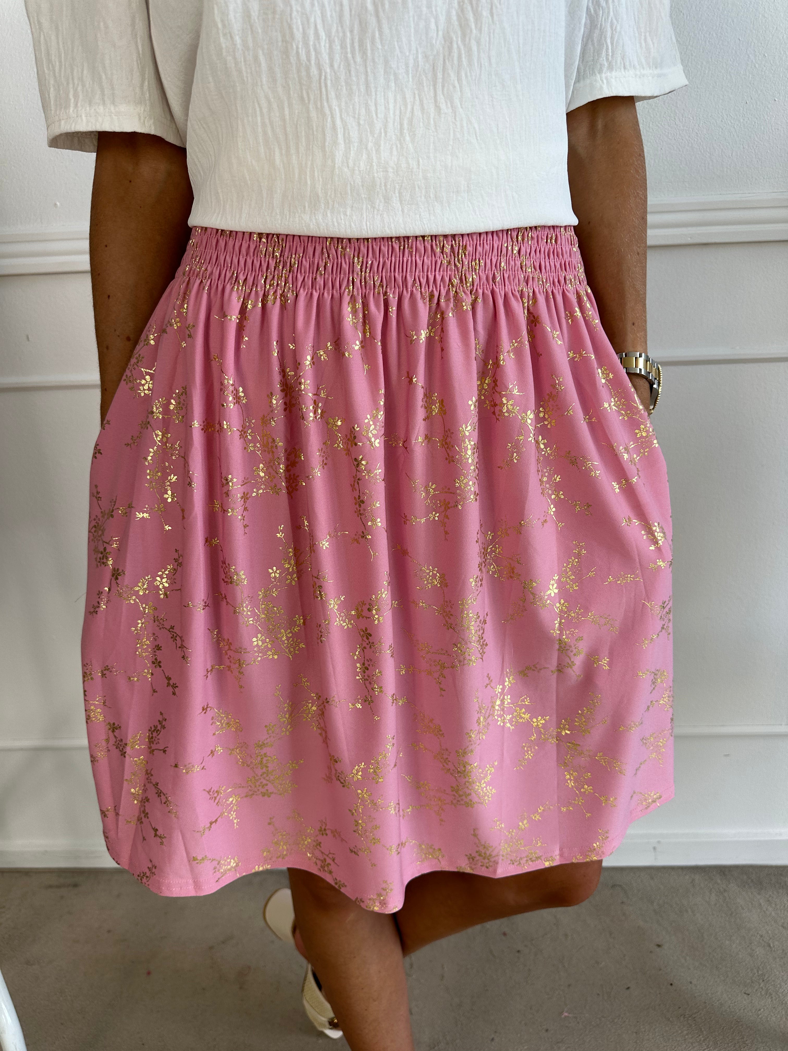 Pams Gold Short Skirt - Kort kjol i stretchigt tyg med fickor