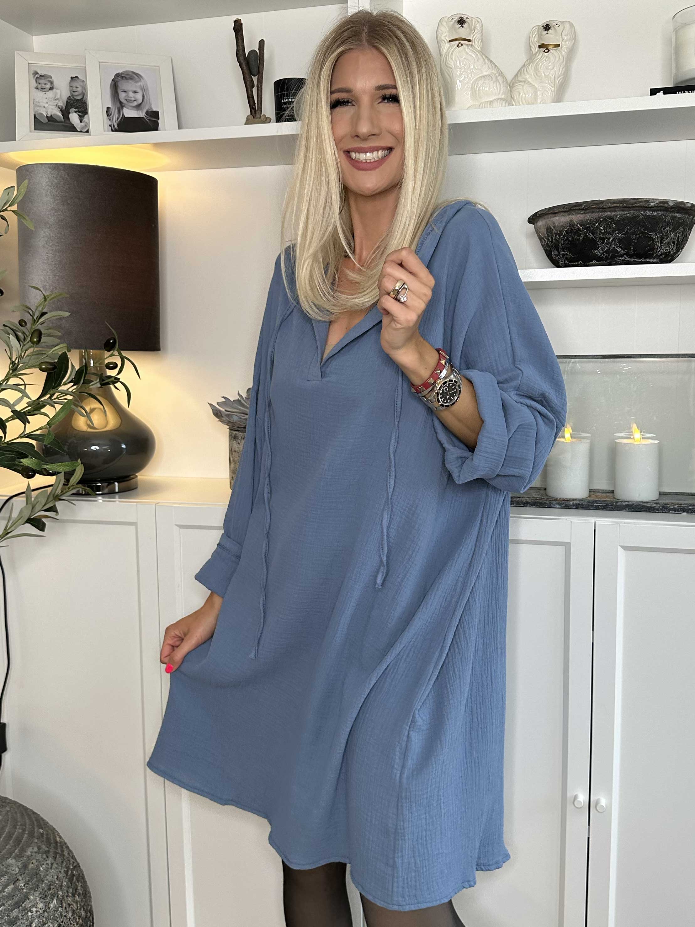 Caro - Mjuk oversized bomullsklänning med huva