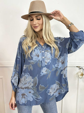 Ella - Söt tunika i viskos med blommiga motiv