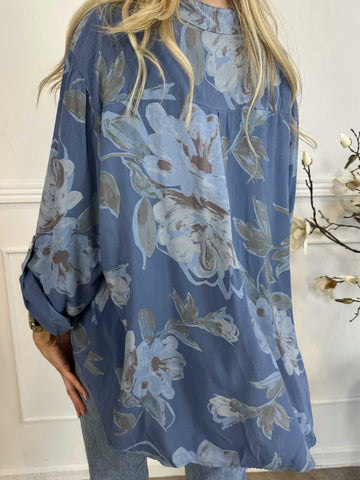 Ella - Söt tunika i viskos med blommiga motiv