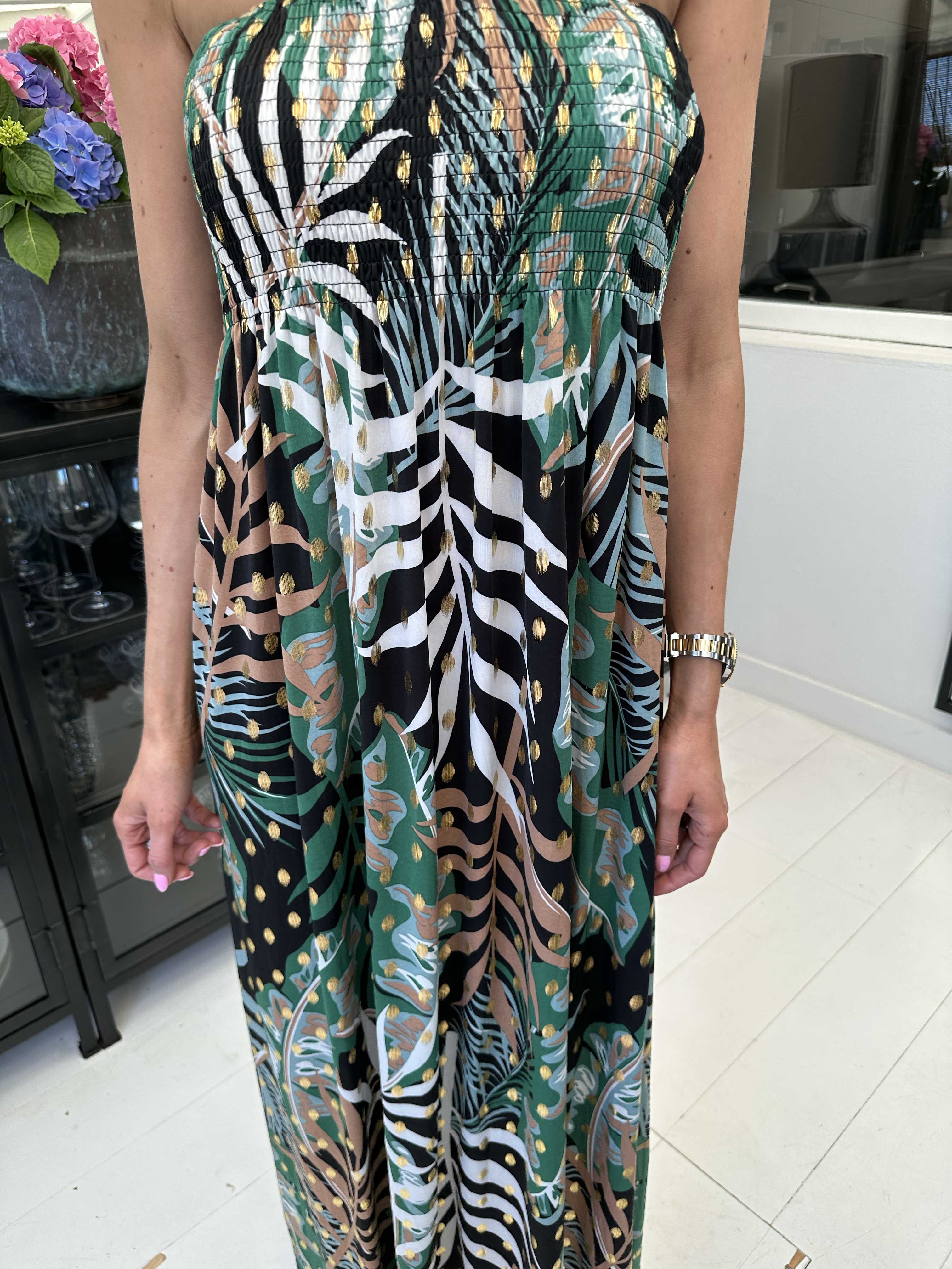 Mitsi Forest Long - Elastisk mönstrad klänning med gulddetaljer