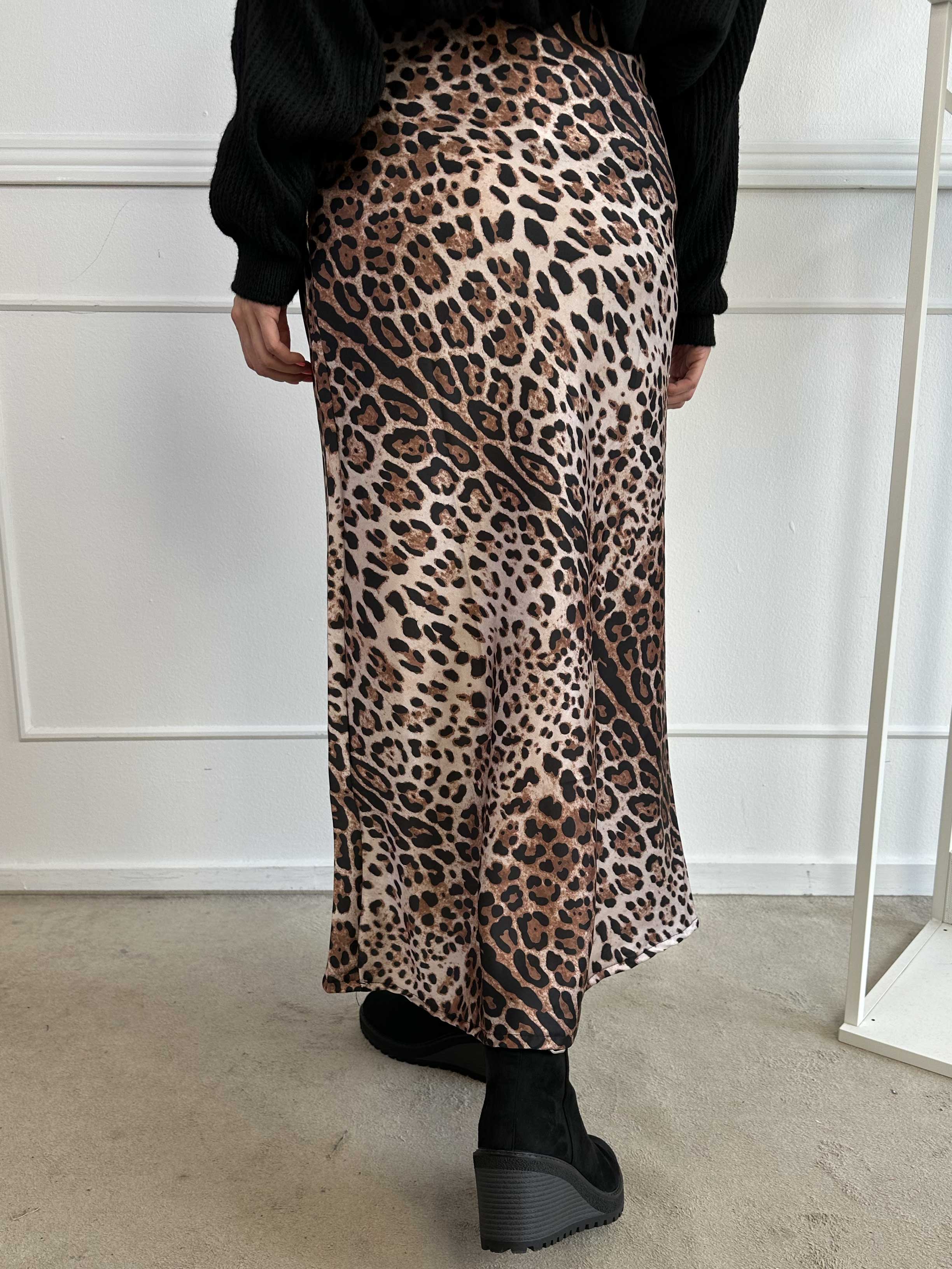 Iris - Kjol i sidenlook med leopardmönster