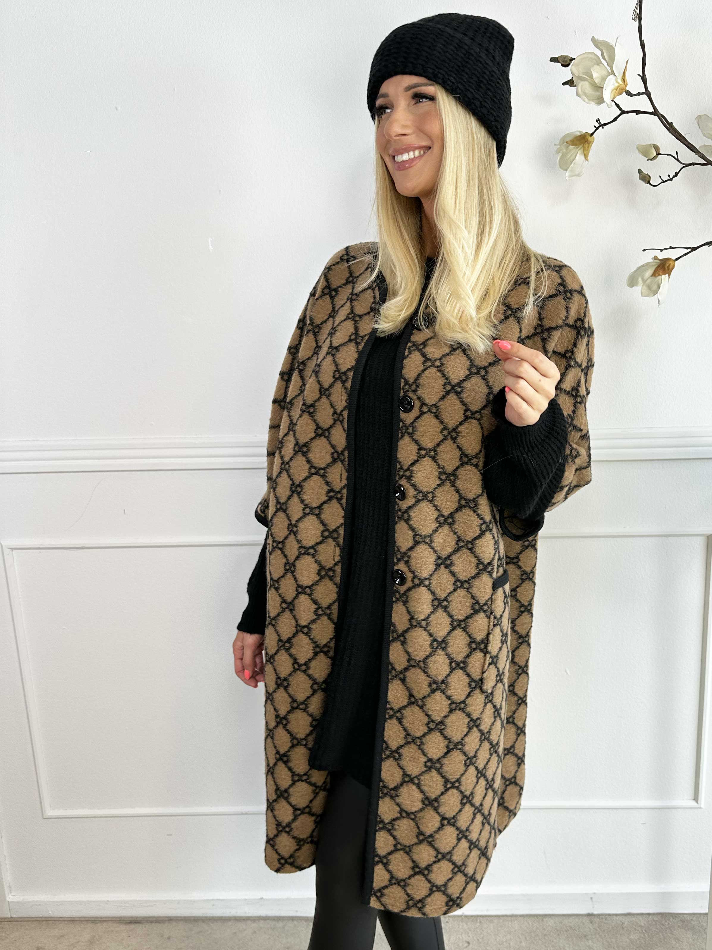 Arianna - Mönstrad kappa med ullfoder