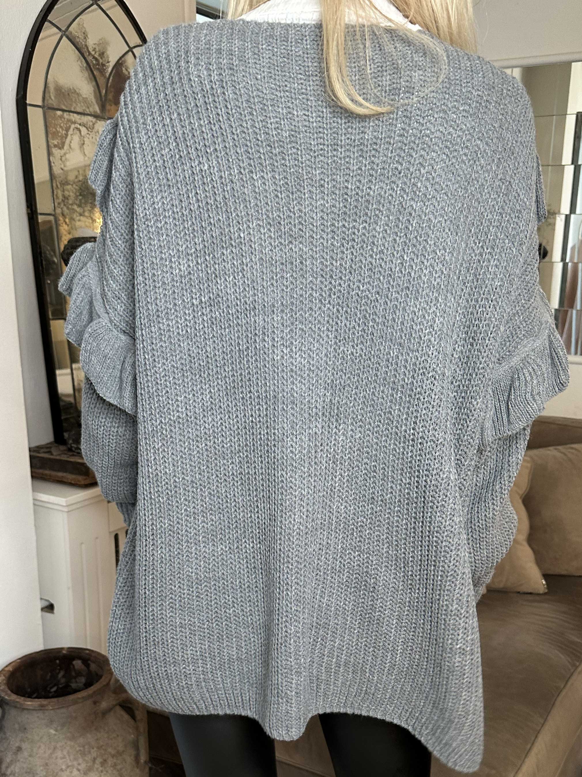 Ellis Cardigan - Fin stickad kofta med fina volangdetaljer