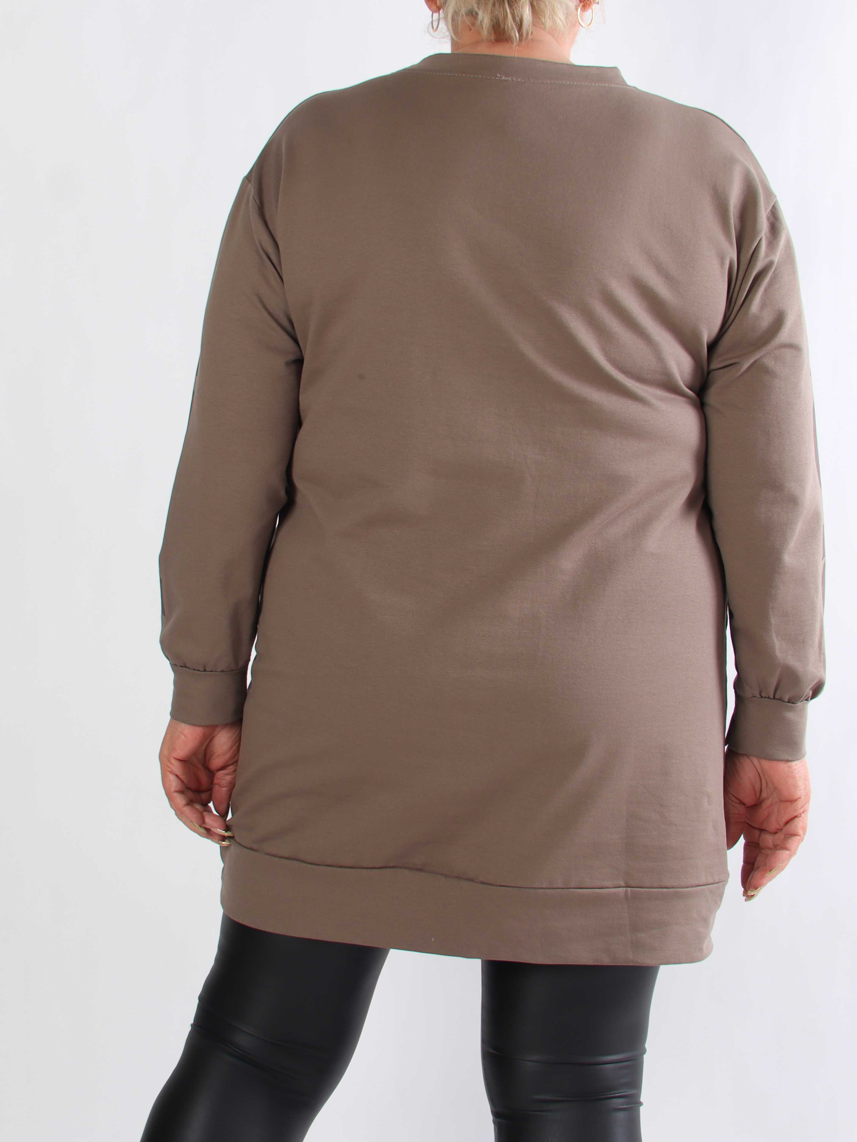 Claudine - Plus size joggingklänning i bomull med texten COPENHAGEN