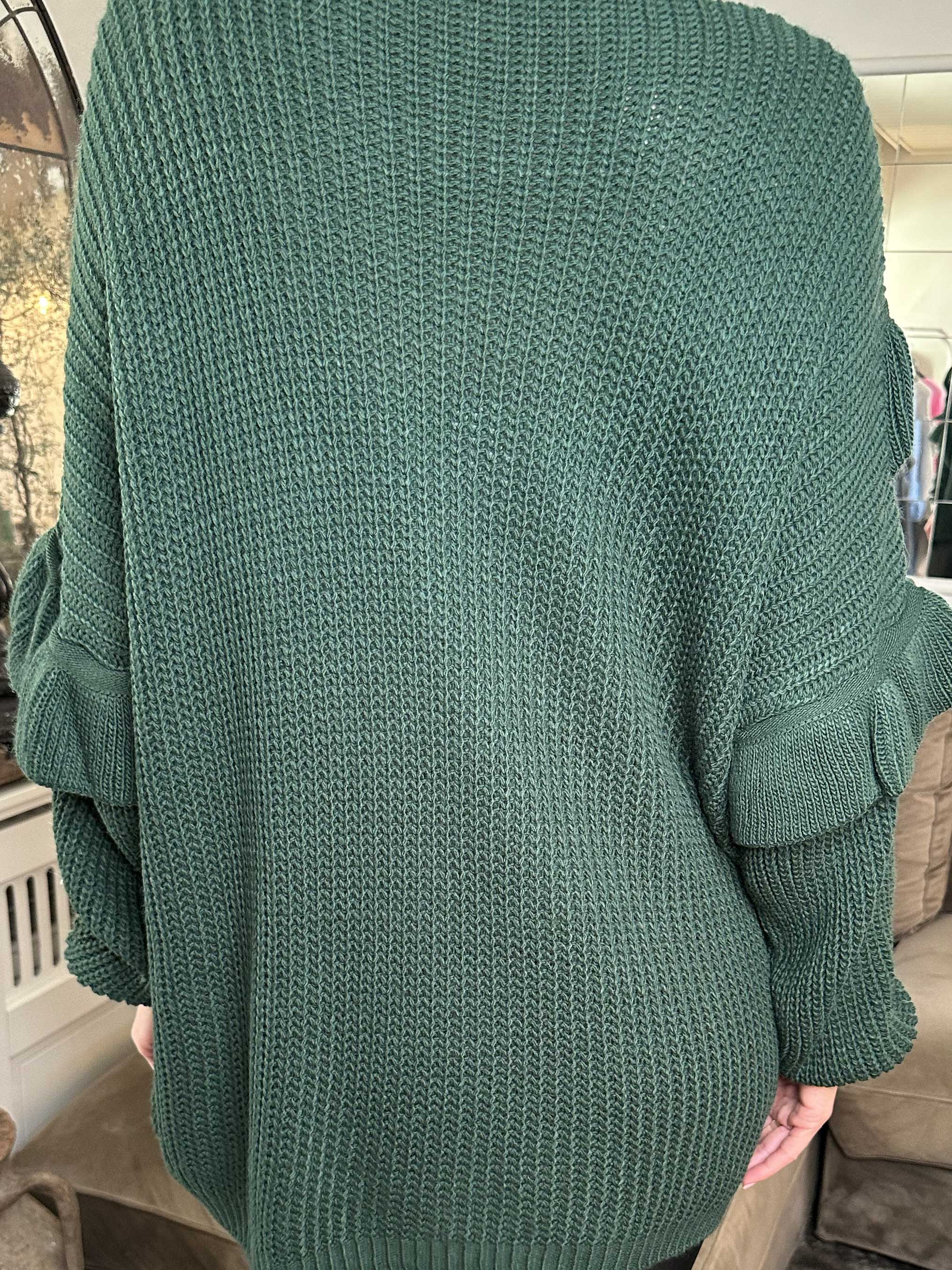 Ellis - Snygg stickad tröja med fina volangdetaljer