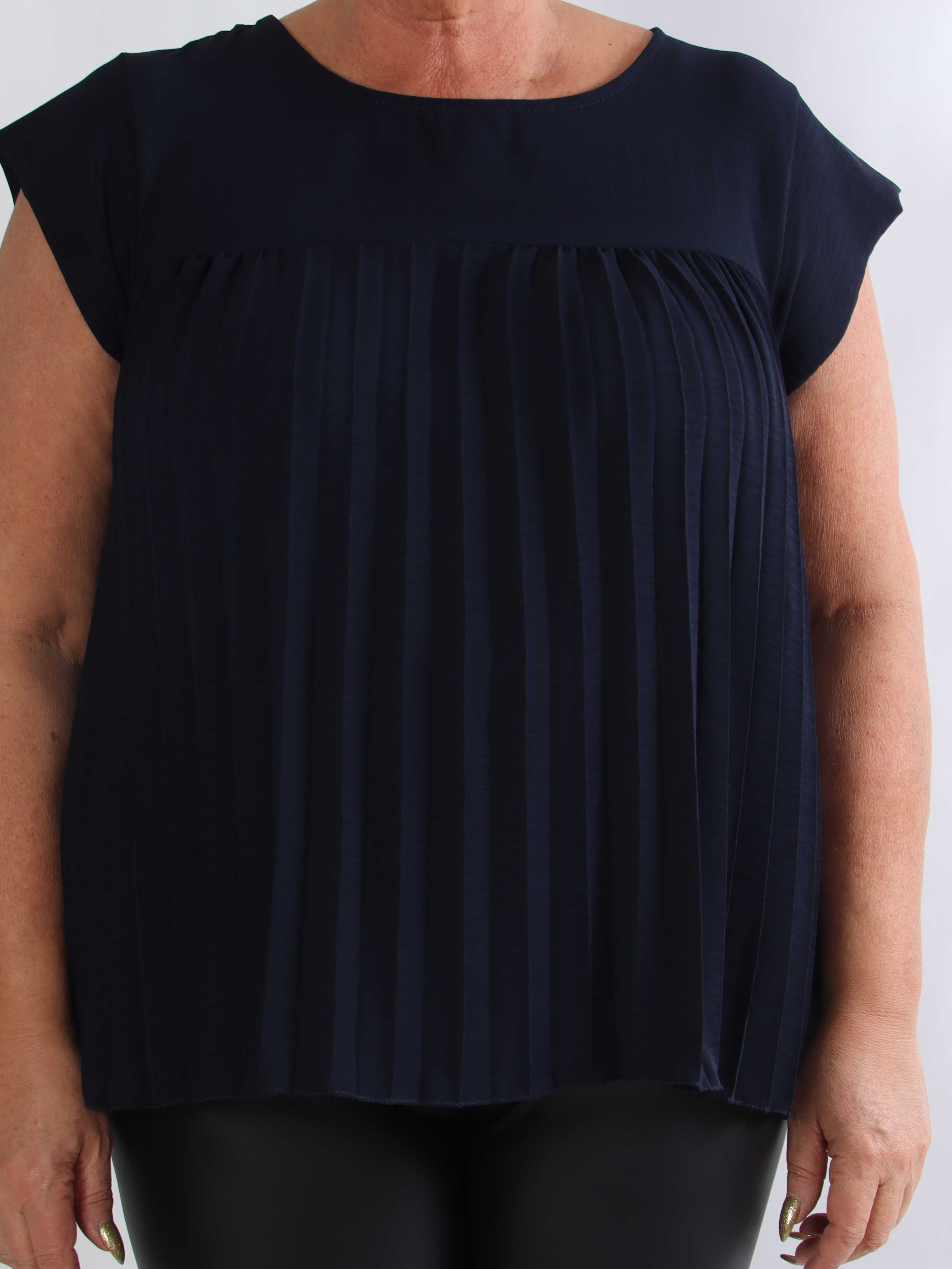 Nancy Shirt - Plus size tunika med fine plisseringer