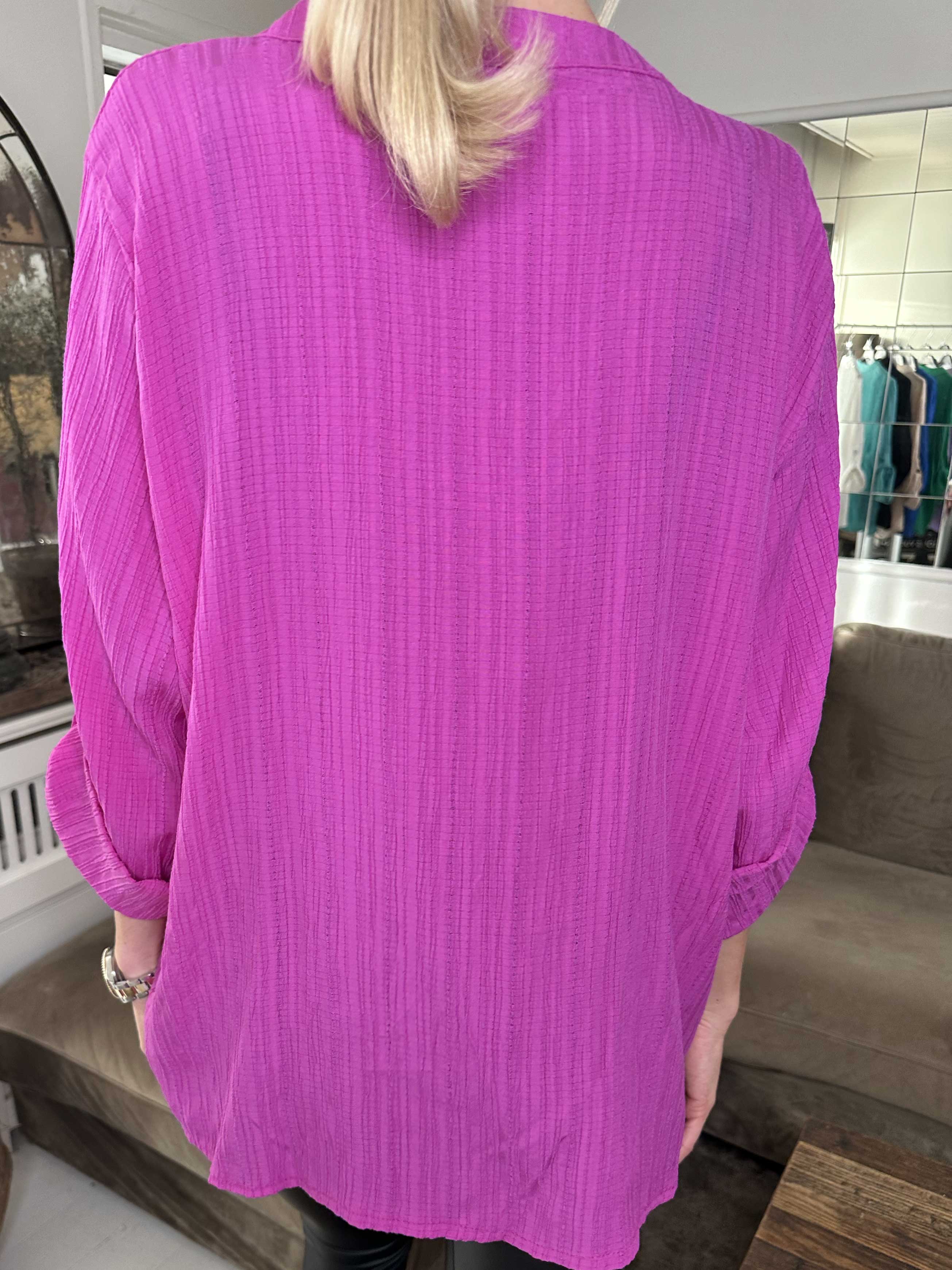 Karah - Enfärgad skjorta i crepe-look