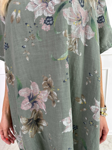 Gry - Klänning i bomull i linne-liknande tyg med blommigt tryck