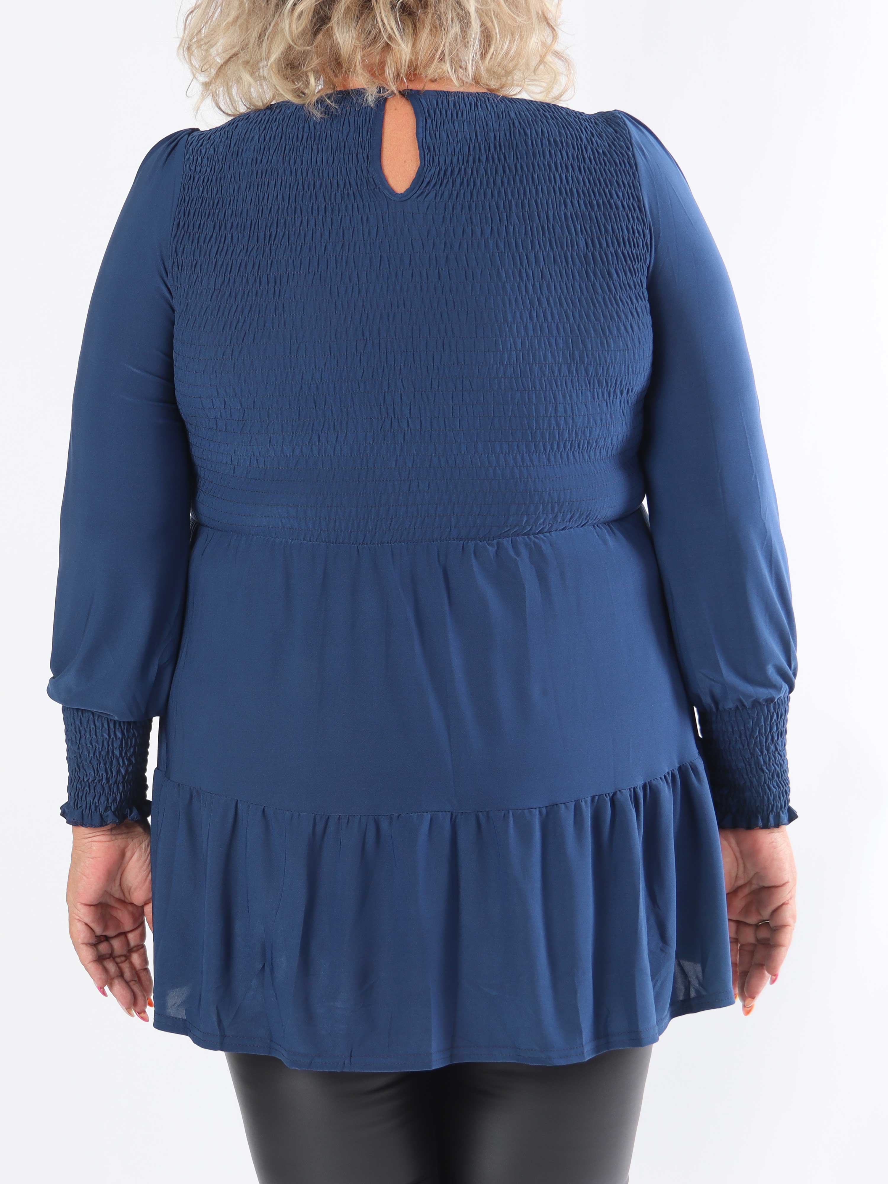 Kelly Shirt - Elastisk plus size blus med smock över bröstet