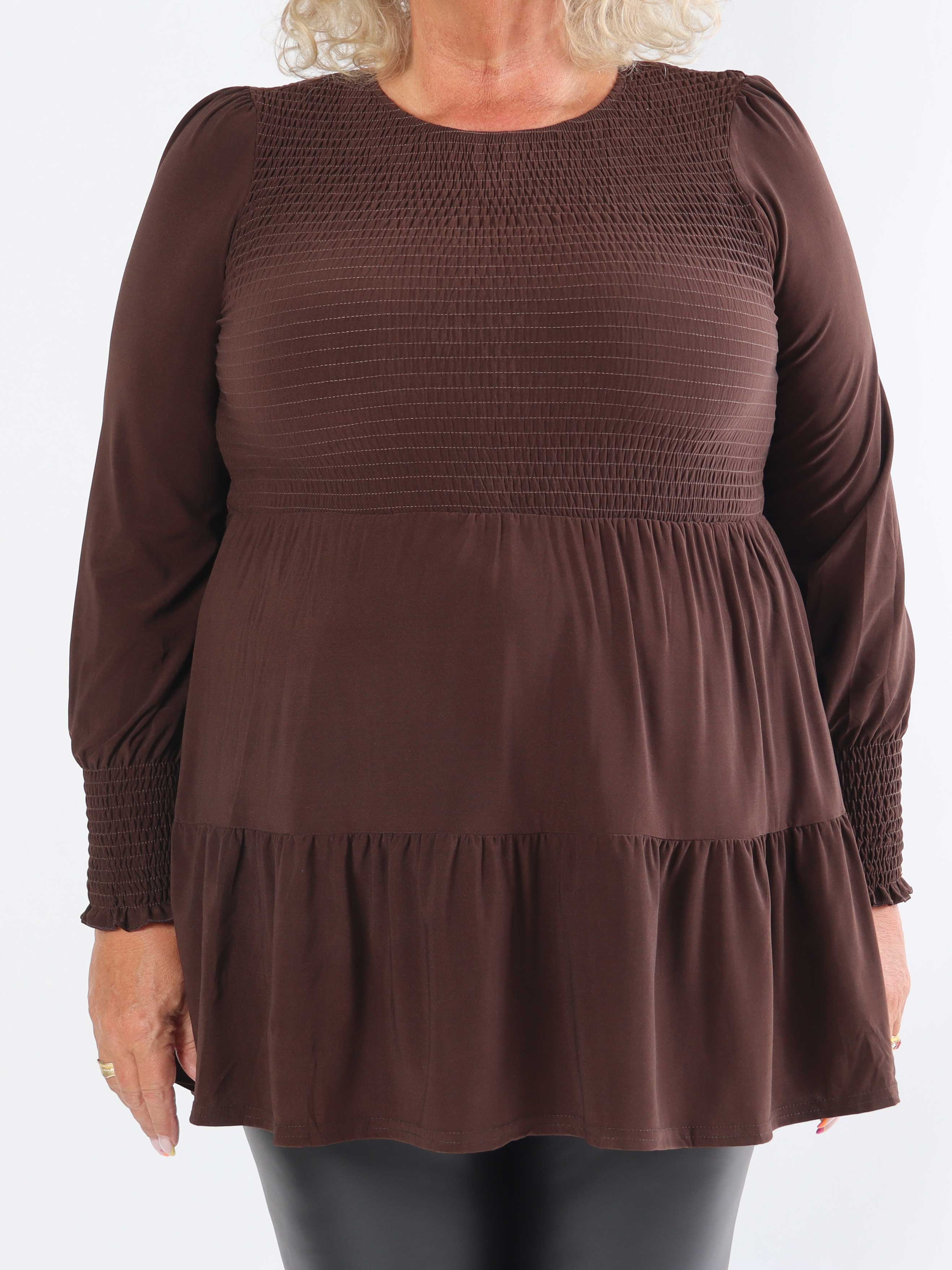 Kelly Shirt - Elastisk plus size blus med smock över bröstet