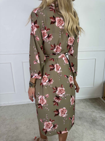 Agate - Söt kimono med rosor