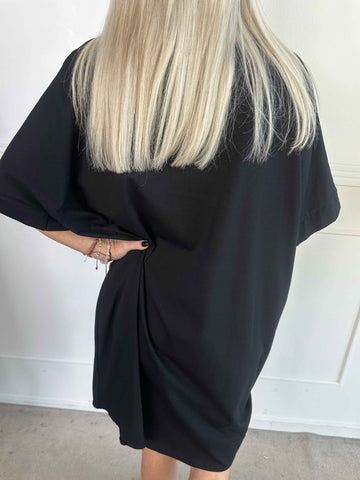 Mintu Dress - T-shirtklänning i bomull med similisten