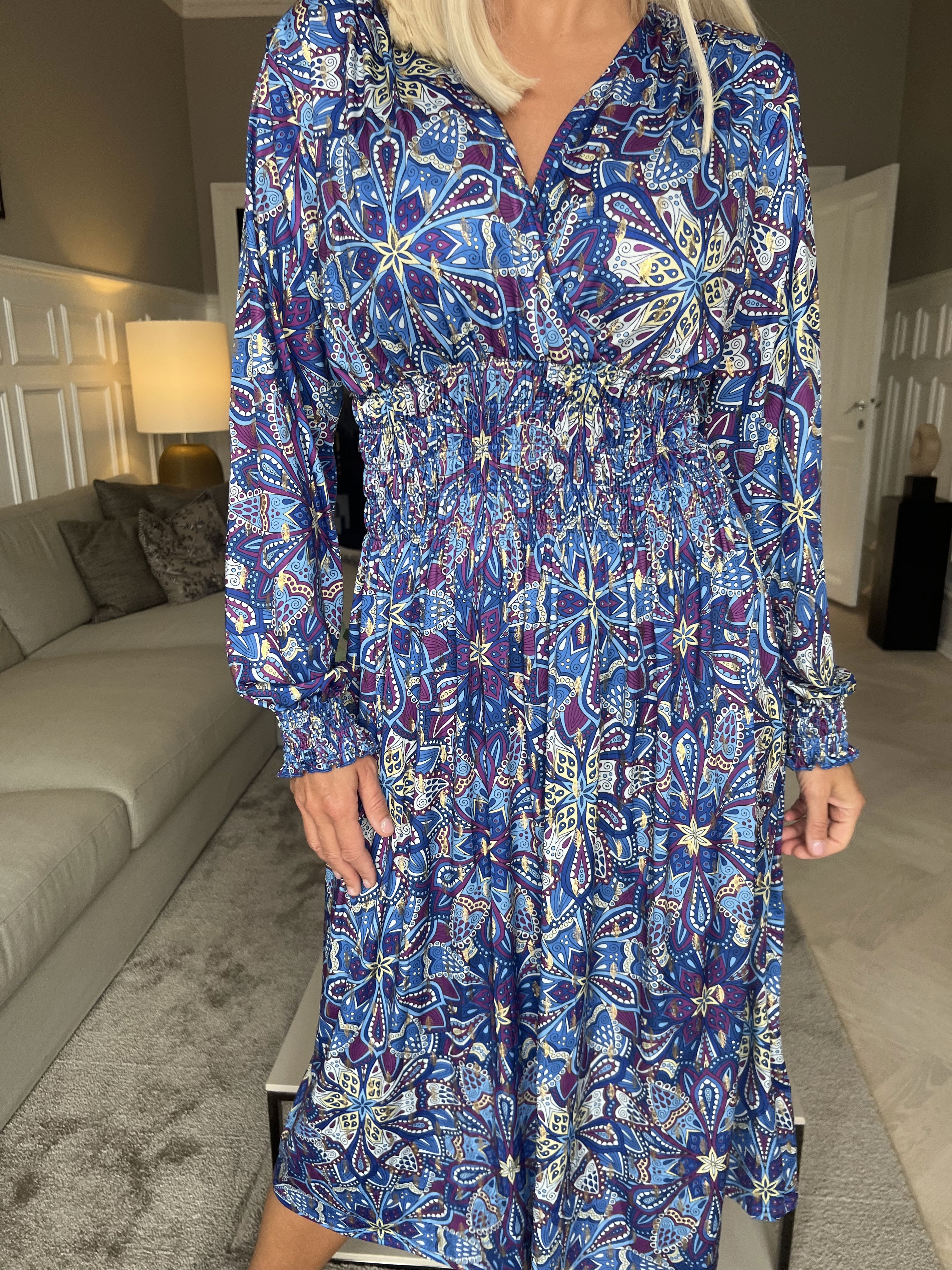 Pams Multi Midi L/S - Elastisk klänning i skrynkelfritt tyg med långa ärmar