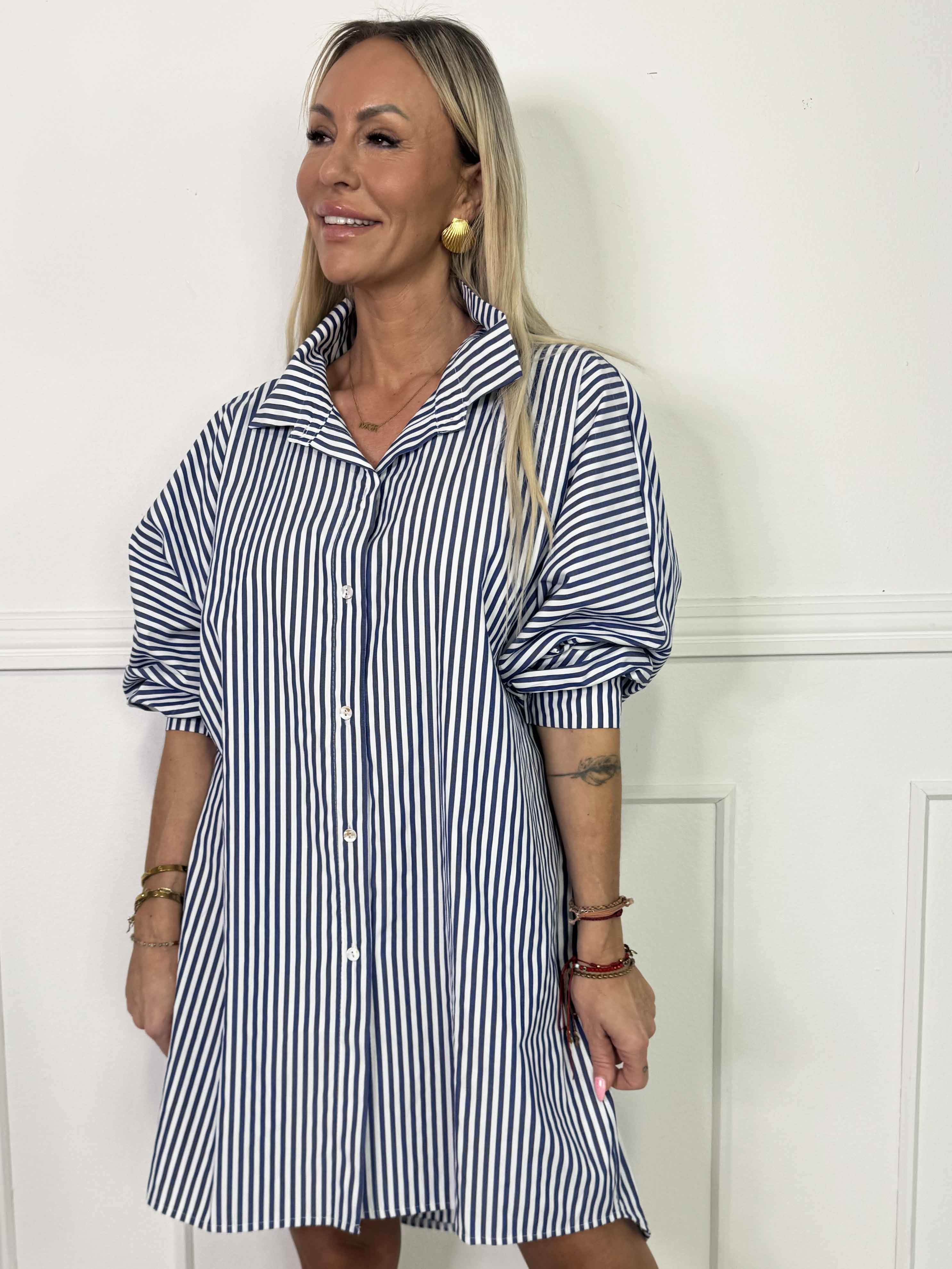 Ingrid - Sød skjortekjole med striber