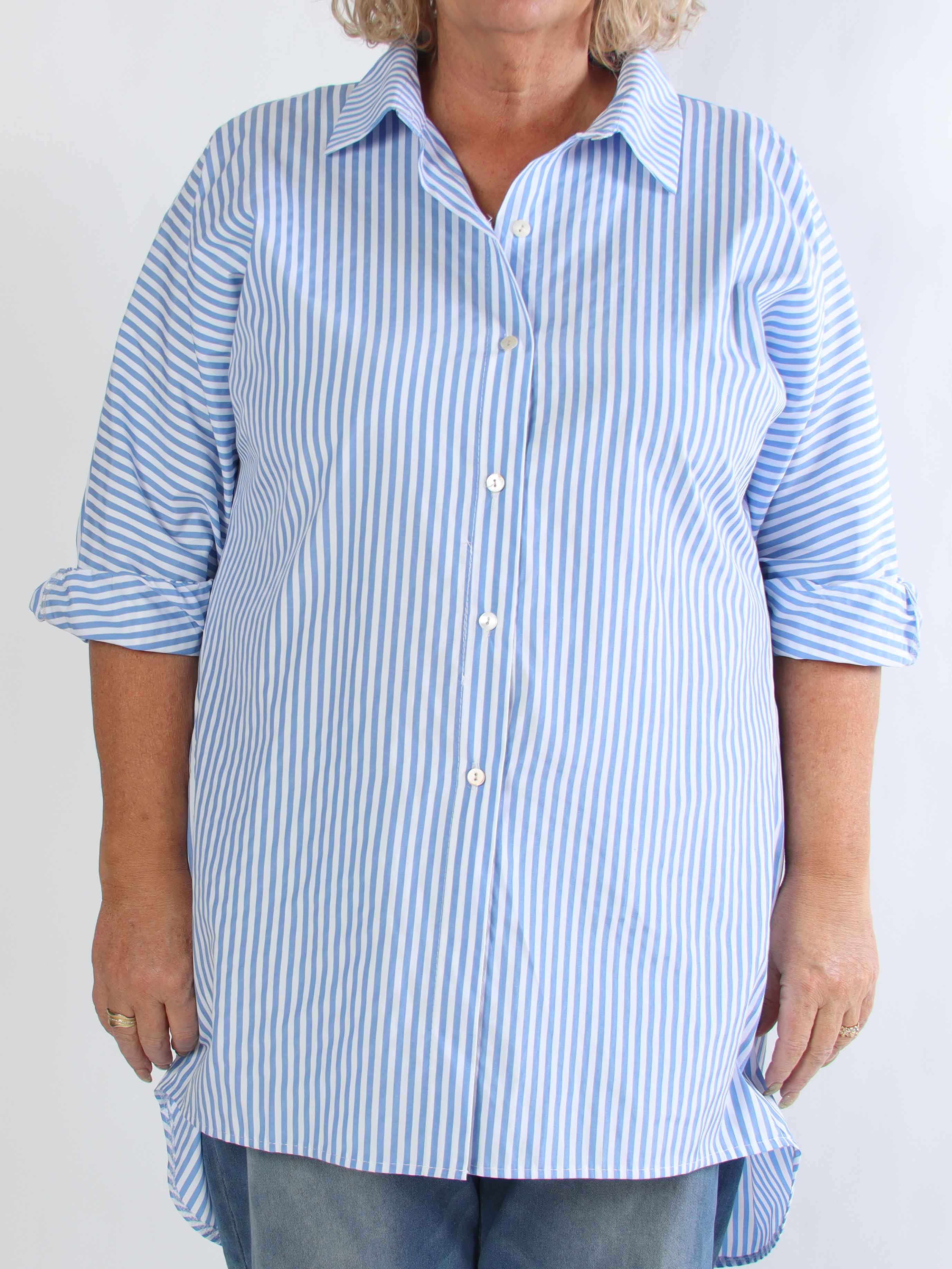 Ingrid - Sød plus size skjortekjole med striber