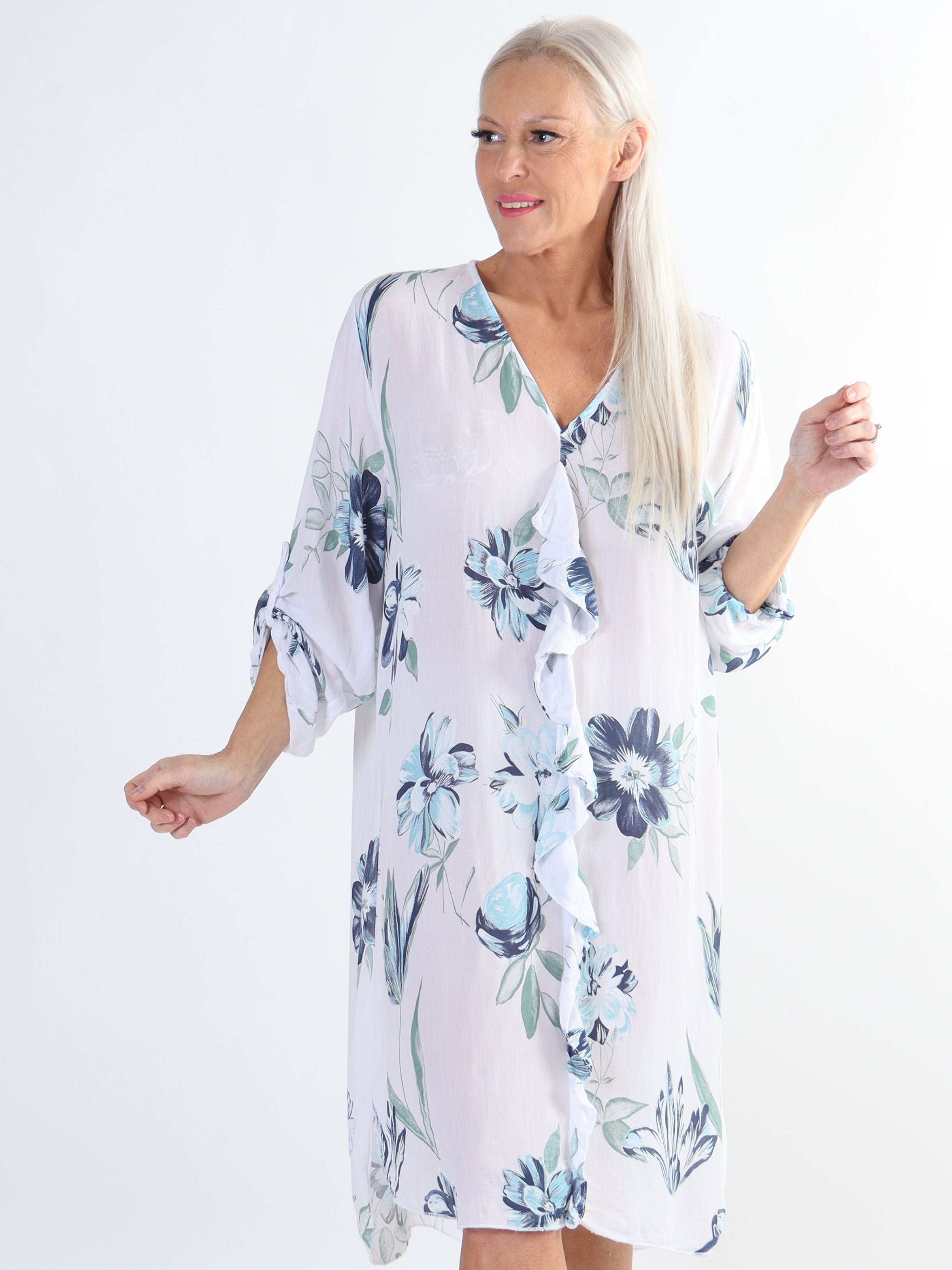 Jaana - Söt tunikaklänning i stora storlekar med volanger fram