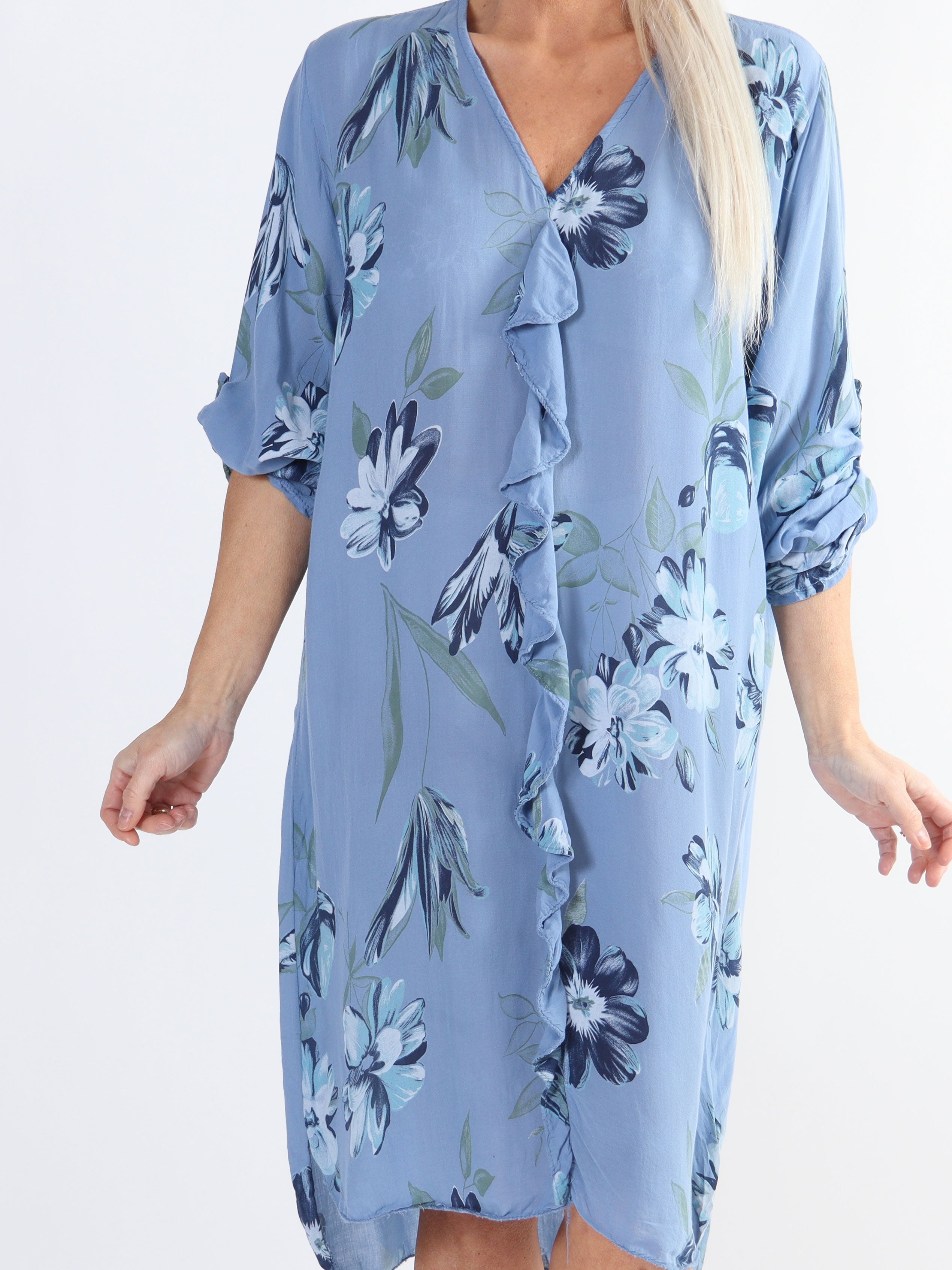 Jaana - Söt tunikaklänning i stora storlekar med volanger fram