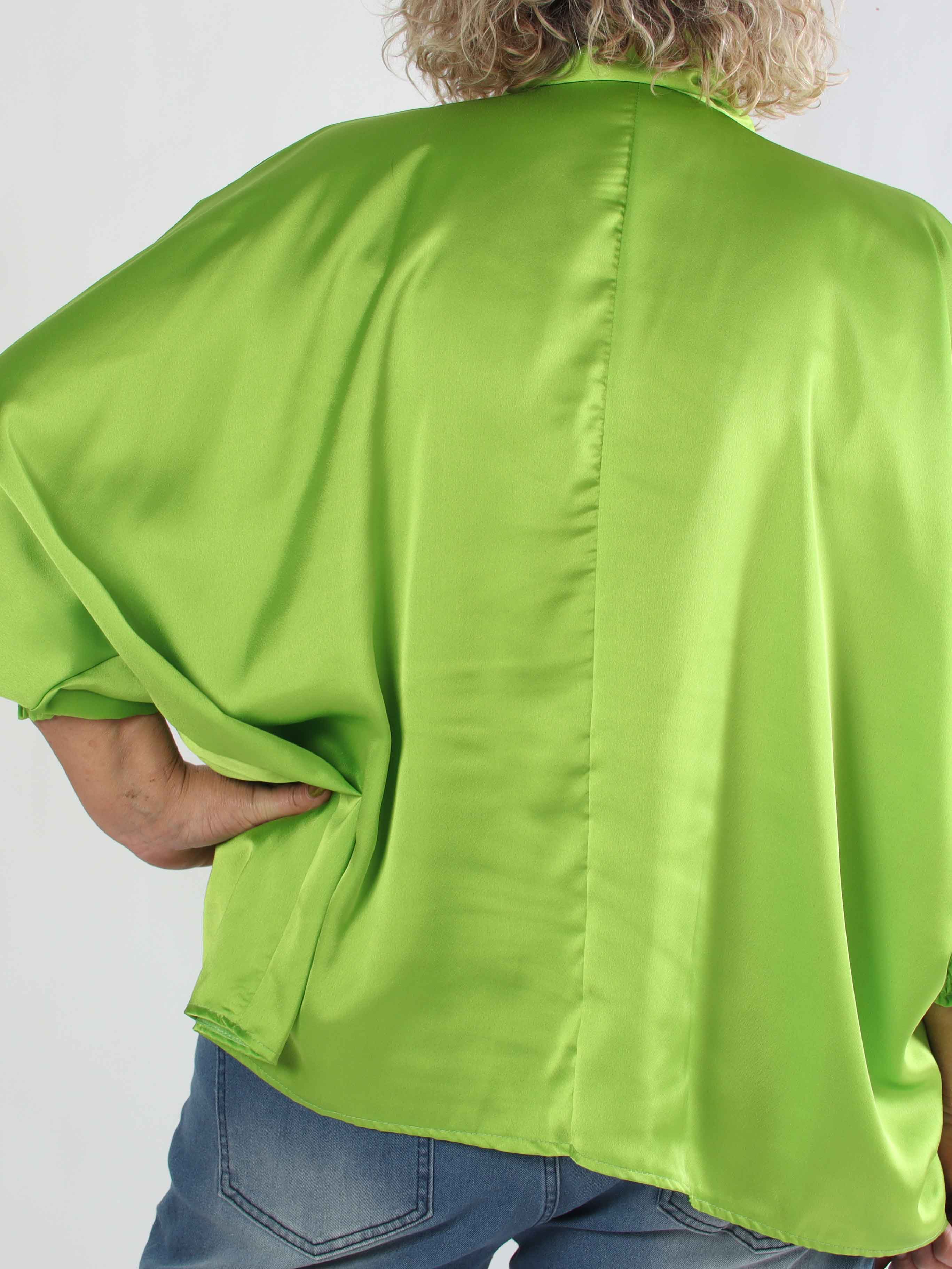 Janai - Sød plus size tunika i silkelook med guld broche