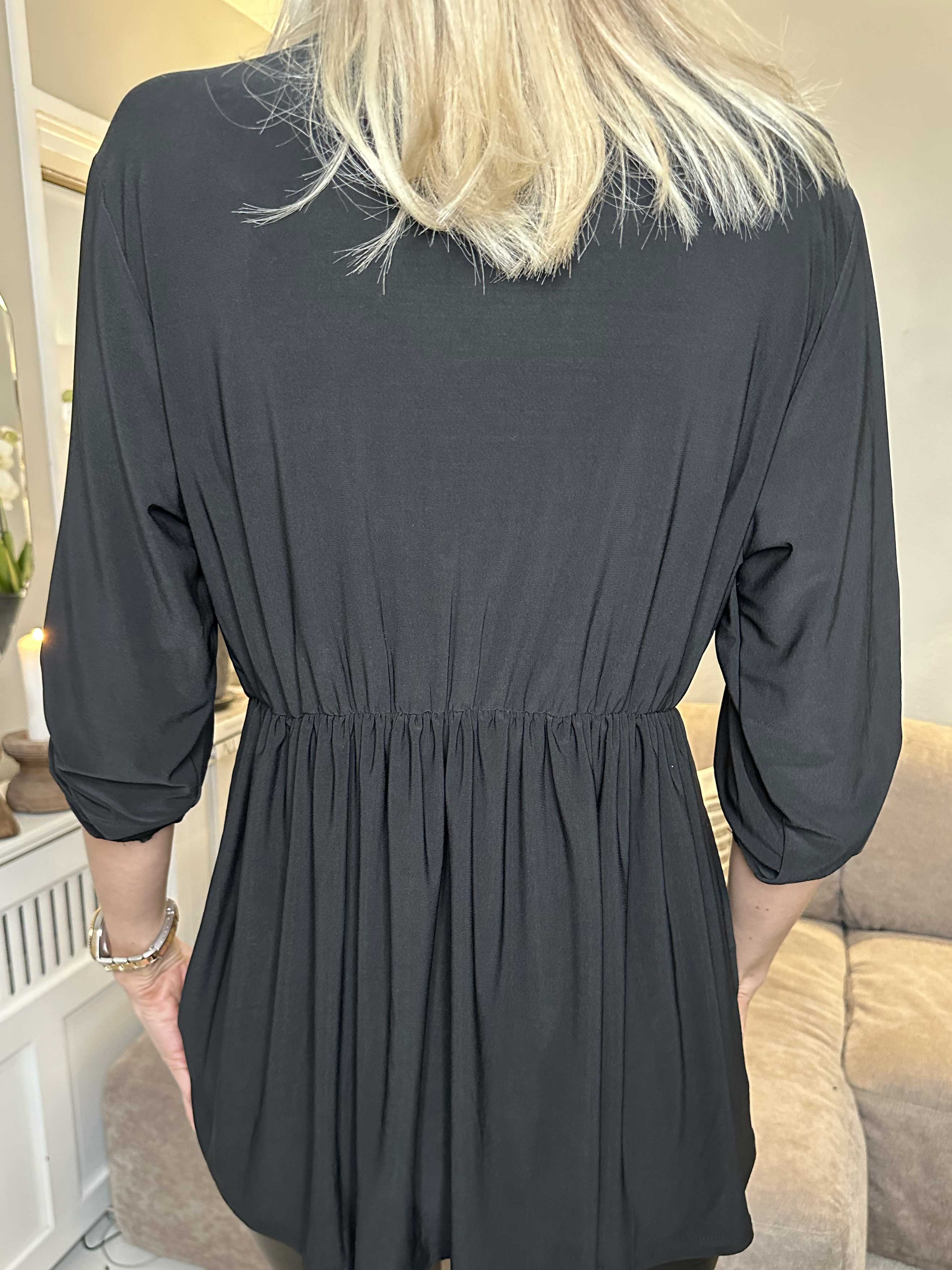 Katja Plain - Elastisk enfärgad tunika med resår i midjan - Green