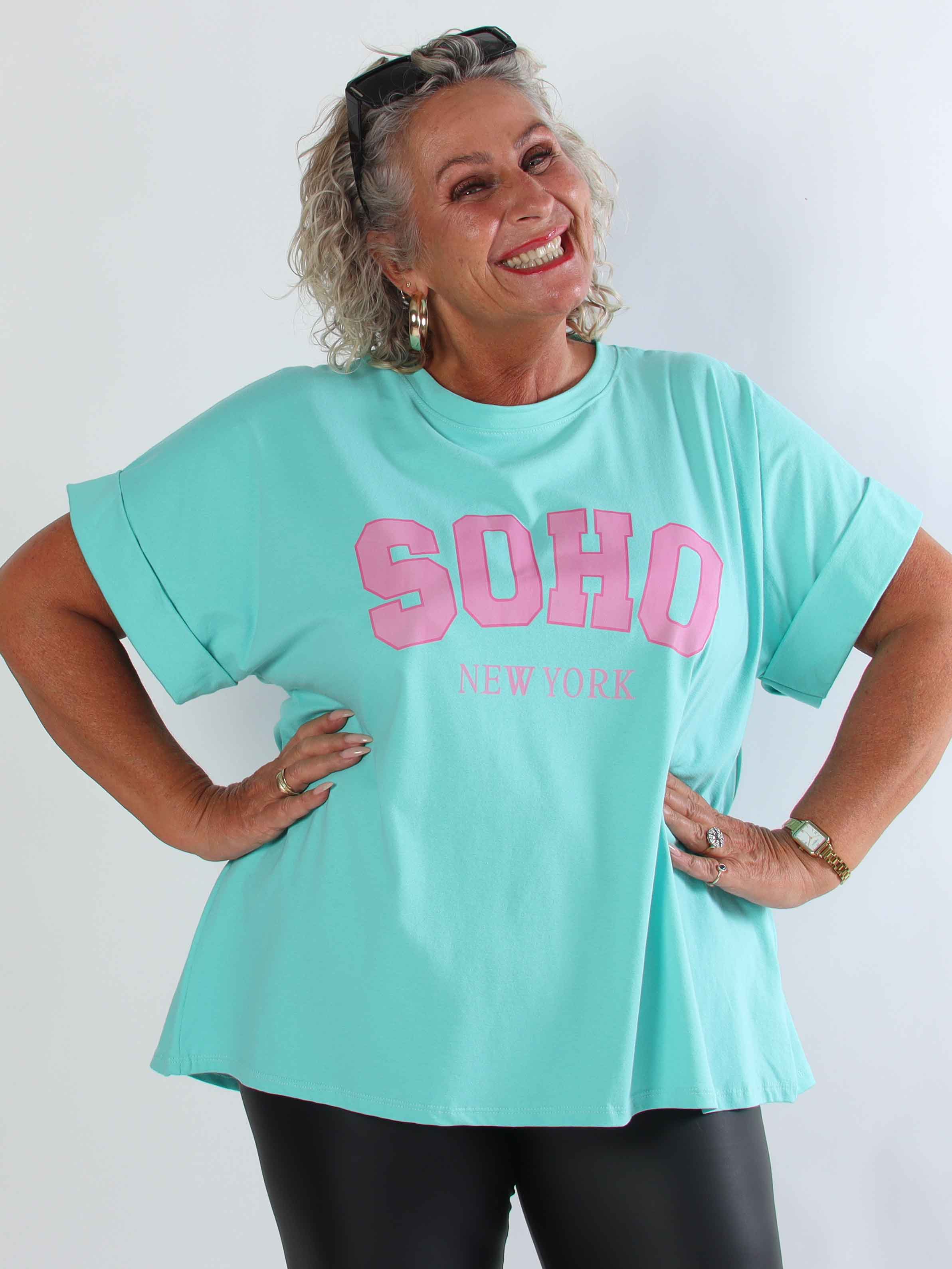 Leni - Plus size t-shirt med SOHO New York stående på brystet