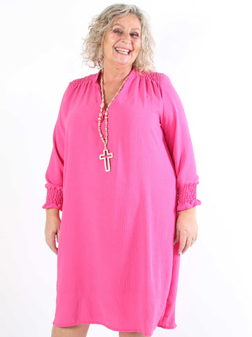 Marisol - Söt plus size-klänning med smock och v-ringning