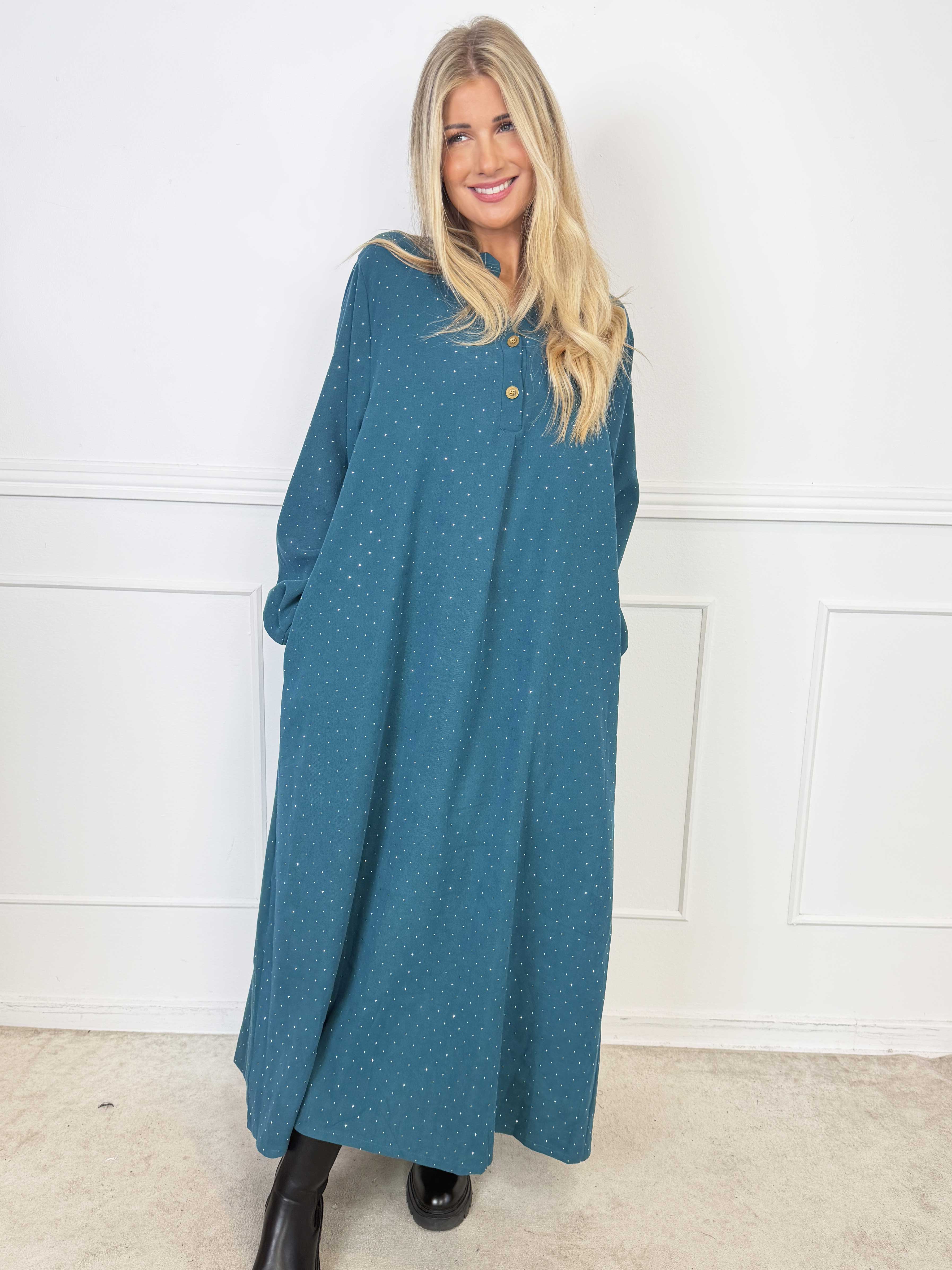Margaux - Lång och elegant klänning i mjuk babysammet med fina, glittrande strass