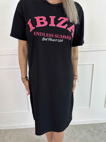 Matilda - T-shirt klänning i bomull med Ibiza skrivet