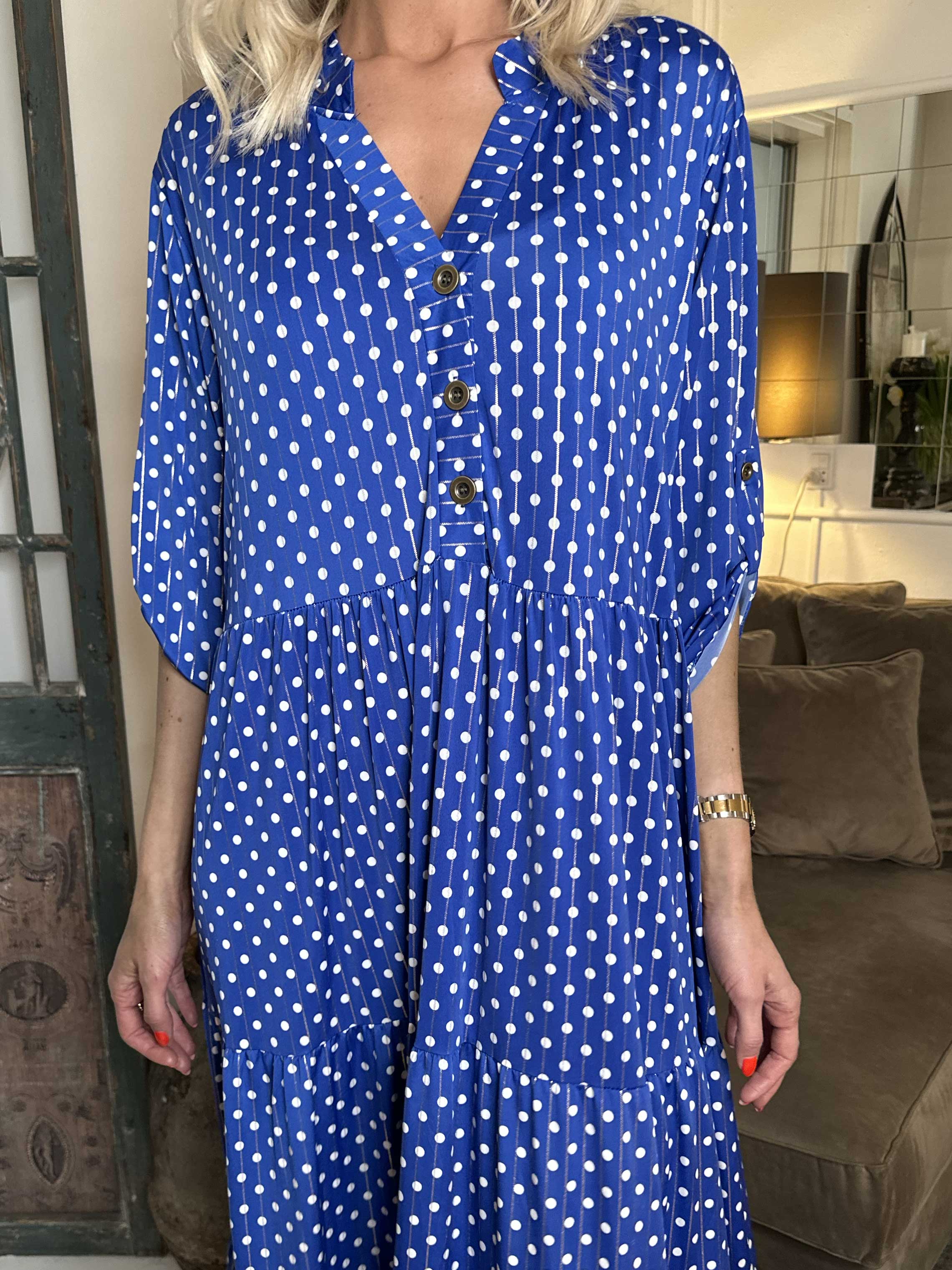 Milano Dot - Långklänning med prickar och lager-på-lager-look