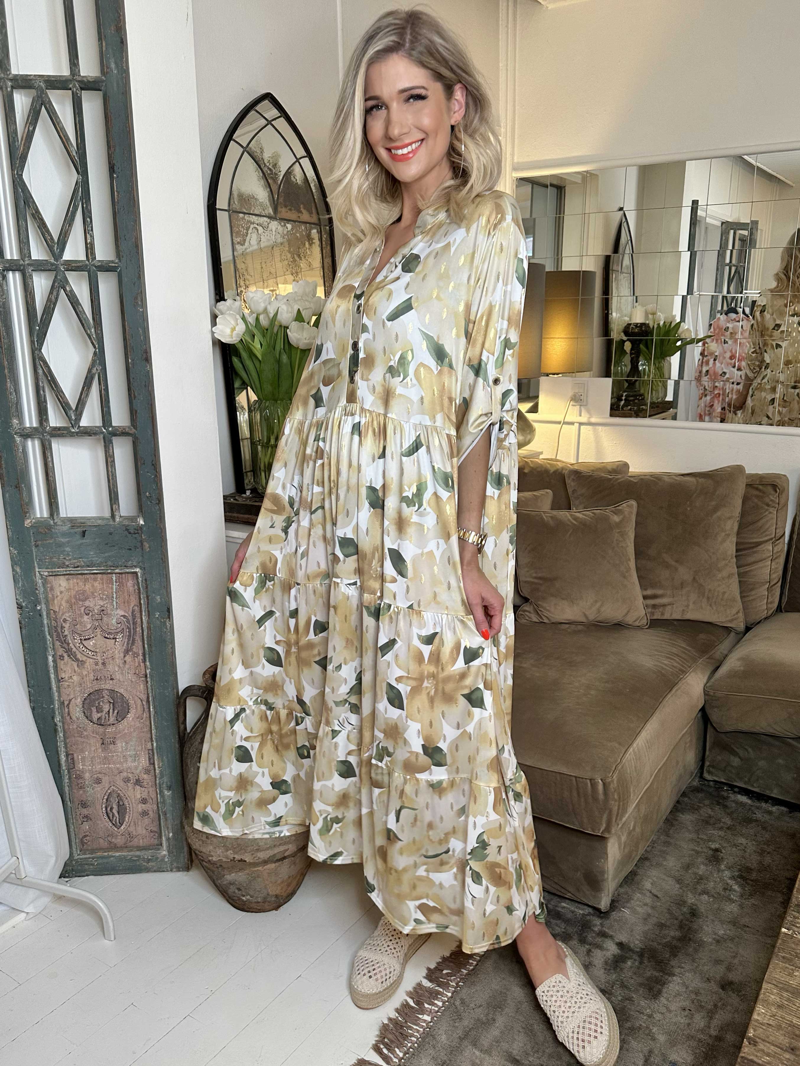 Milano Flower - Lång mönstrad klänning med lager-på-lager look - Black